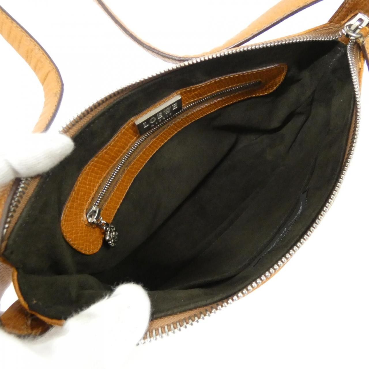Loewe Loewe Loewe Leather Shoulder Bag Leather Shoulder Bag DUTY FREE for USA Size ONE SIZE - 10 Thumbnail