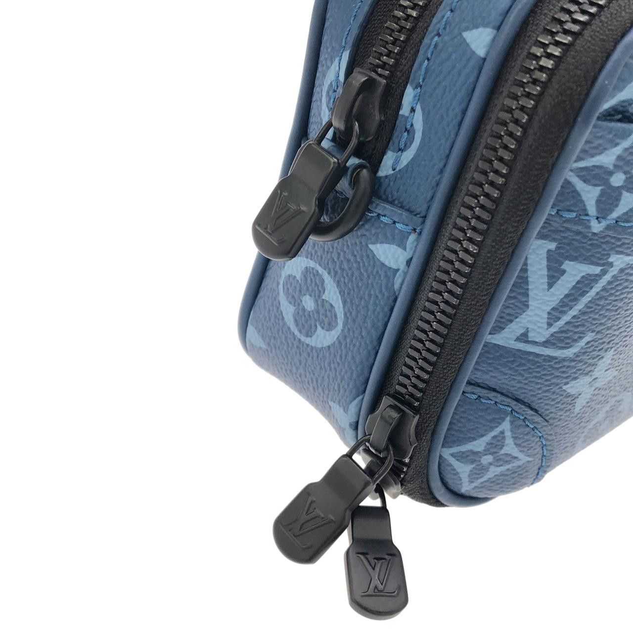 Louis Vuitton Louis Vuitton Louis Vuitton Monogram Tone Alpha Shoulder Bag Textile Shoulder Bag M82801 DUTY FREE for USA Size ONE SIZE - 4 Thumbnail