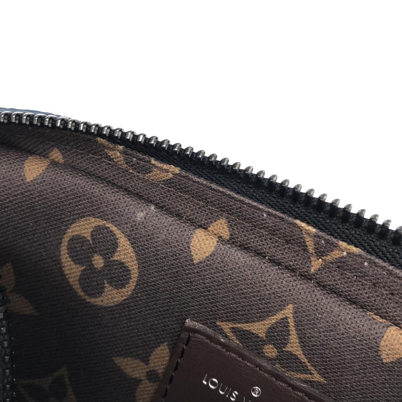 Louis Vuitton Louis Vuitton Louis Vuitton Monogram Tone Alpha Shoulder Bag Textile Shoulder Bag M82801 DUTY FREE for USA Size ONE SIZE - 8 Thumbnail