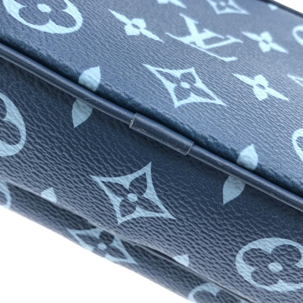Louis Vuitton Louis Vuitton Louis Vuitton Monogram Tone Alpha Shoulder Bag Textile Shoulder Bag M82801 DUTY FREE for USA Size ONE SIZE - 3 Thumbnail
