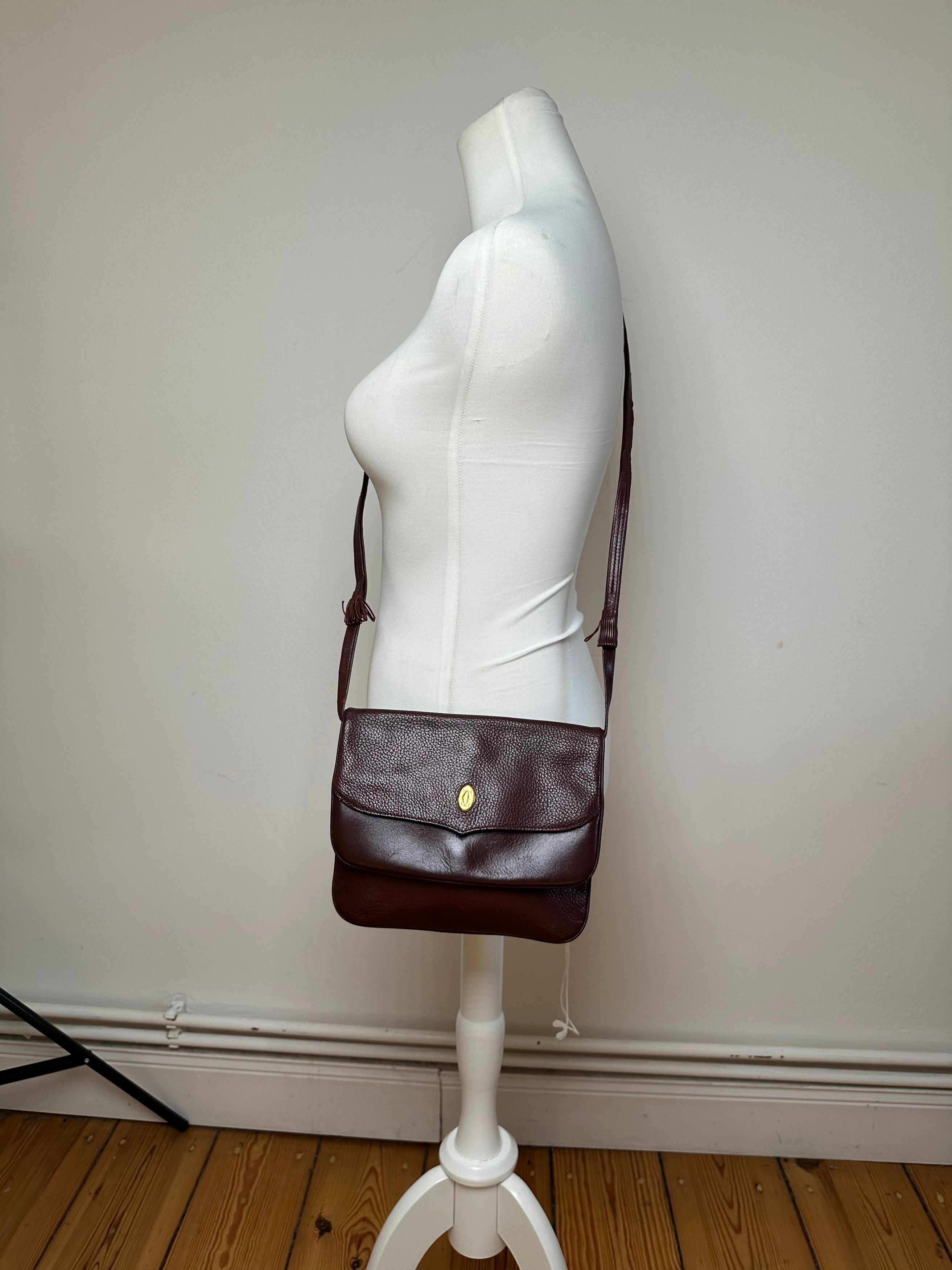 Cartier Vintage Leather Shoulder Bag Burgundy Size ONE SIZE - 4 Thumbnail