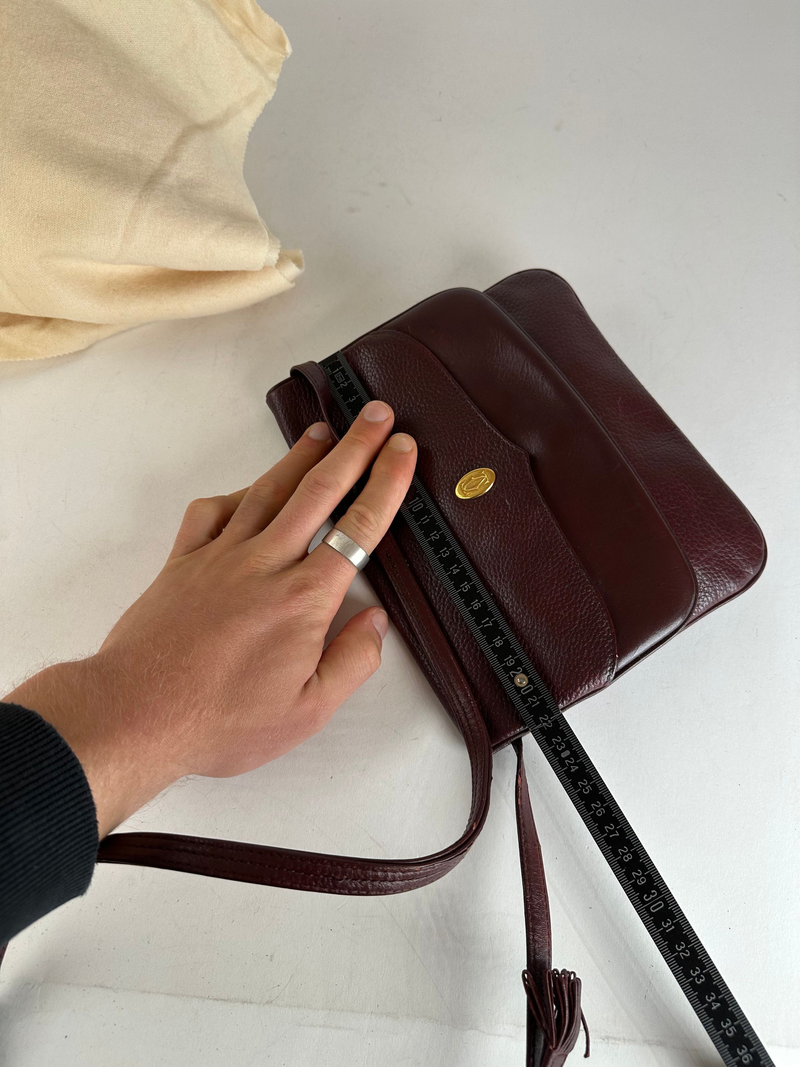 Cartier Vintage Leather Shoulder Bag Burgundy Size ONE SIZE - 11 Thumbnail