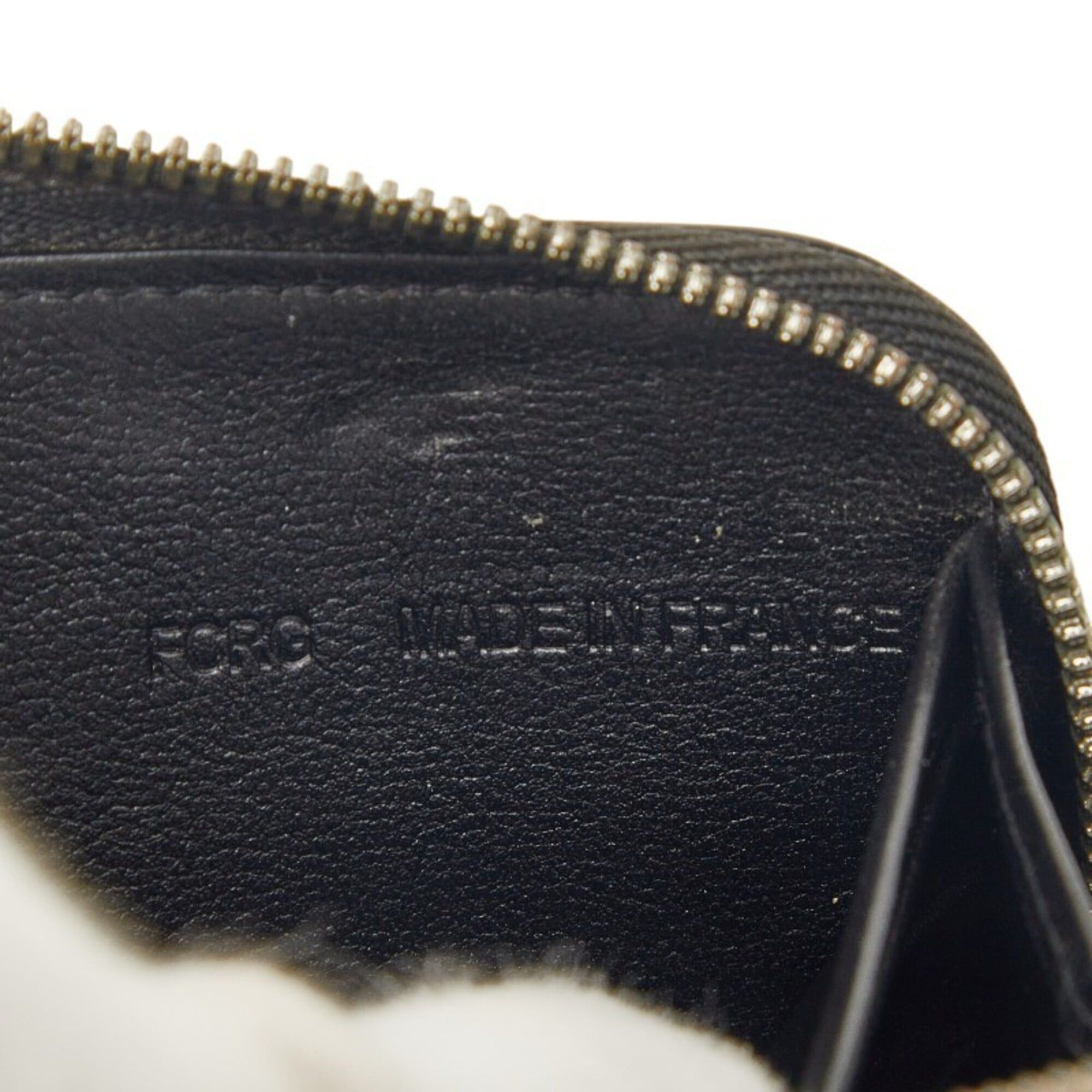 Cartier Cartier Happy Birthday Round Zip Long Wallet, Black Patent Leather, Women's. Size ONE SIZE - 8 Thumbnail