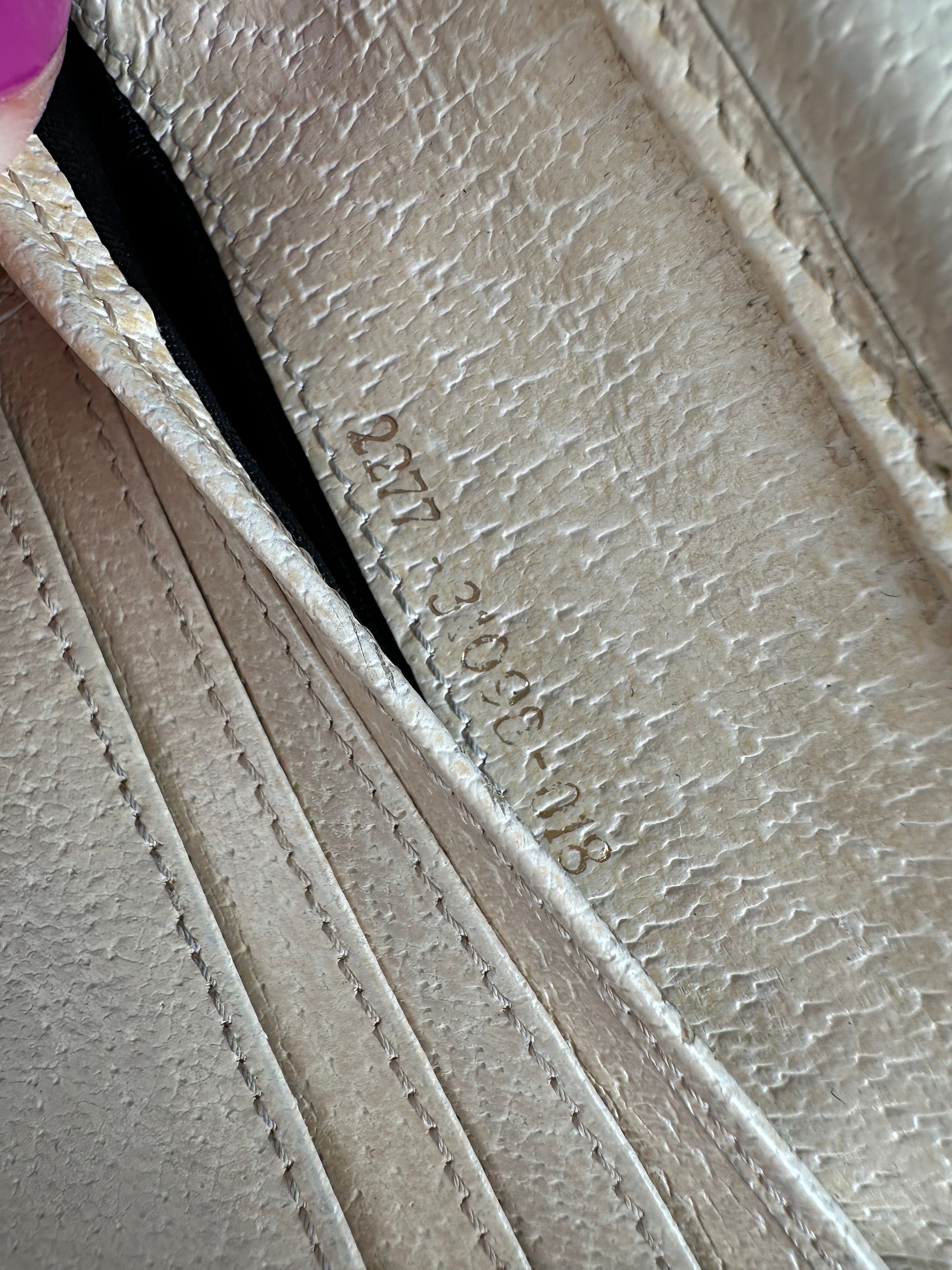 Fendi Vintage Baguette Leather Wallet White Size ONE SIZE - 6 Thumbnail