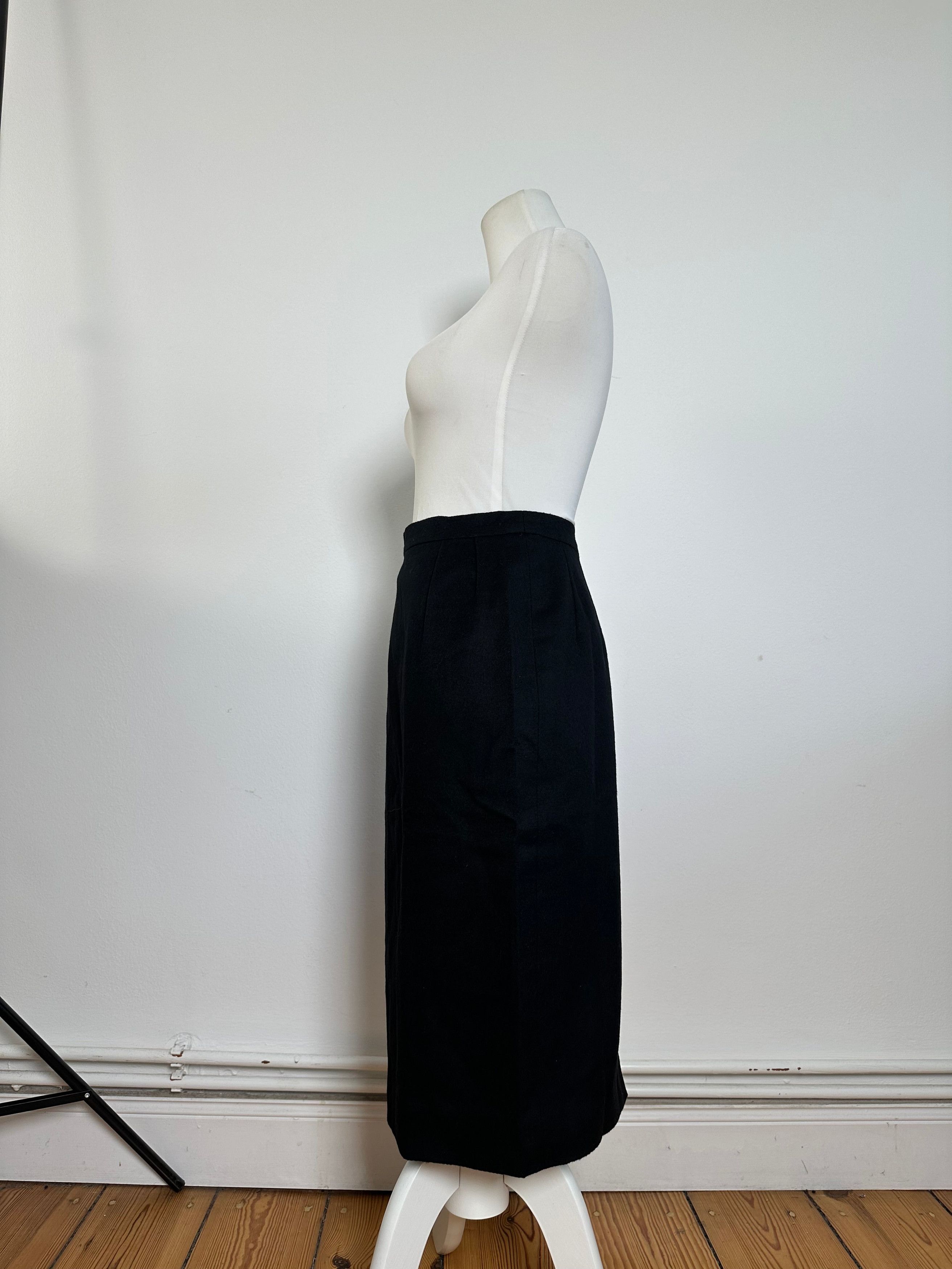 Celine Vintage Paris Wool Skirt Black 36/S Size 26" / US 2 / IT 38 - 2 Thumbnail