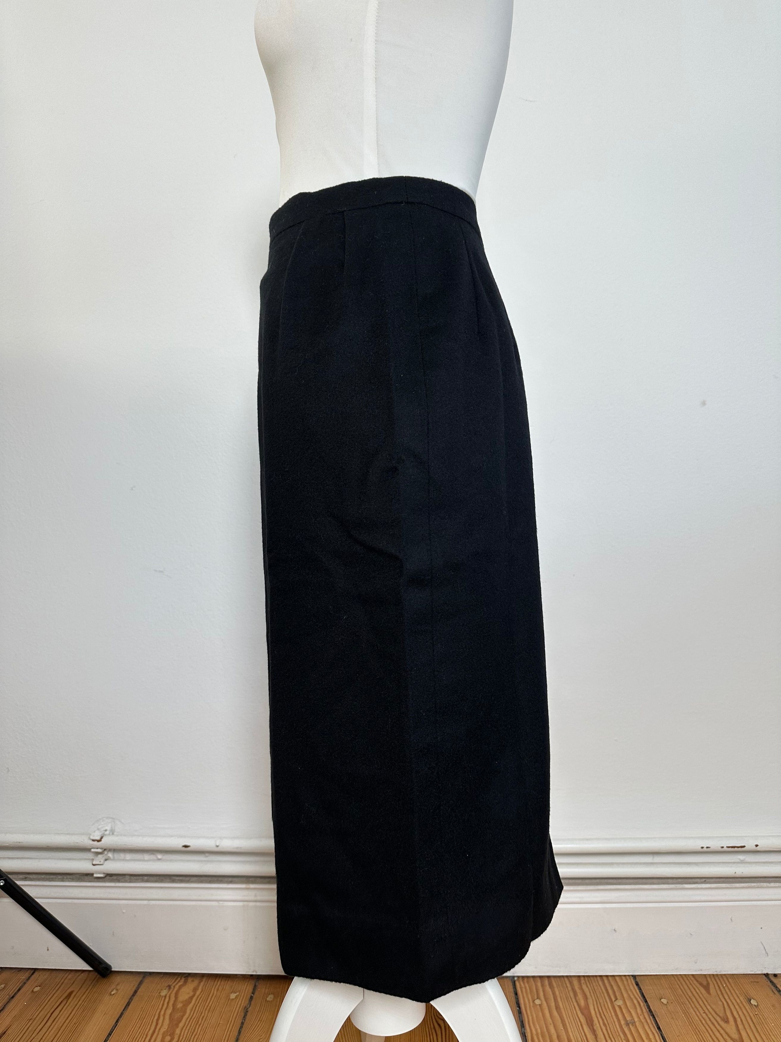 Celine Vintage Paris Wool Skirt Black 36/S Size 26" / US 2 / IT 38 - 13 Thumbnail