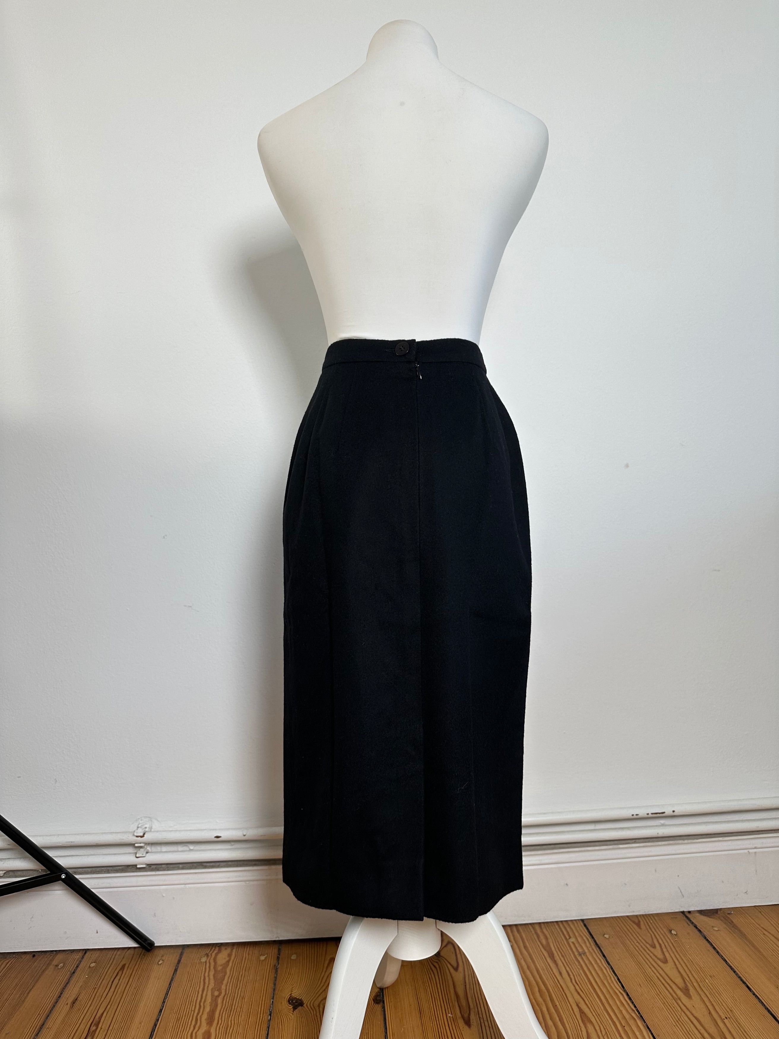 Celine Vintage Paris Wool Skirt Black 36/S Size 26" / US 2 / IT 38 - 3 Thumbnail