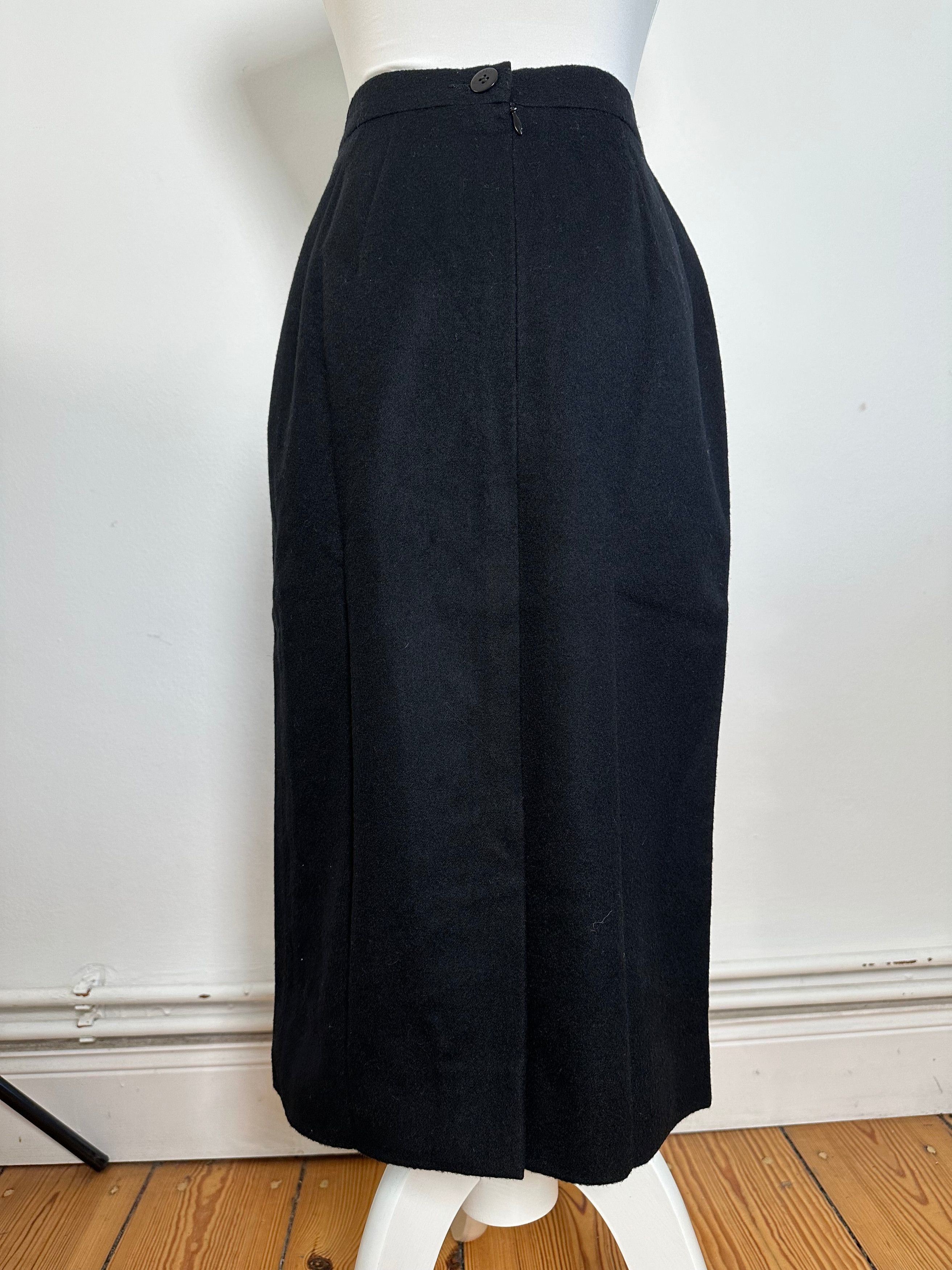 Celine Vintage Paris Wool Skirt Black 36/S Size 26" / US 2 / IT 38 - 14 Thumbnail