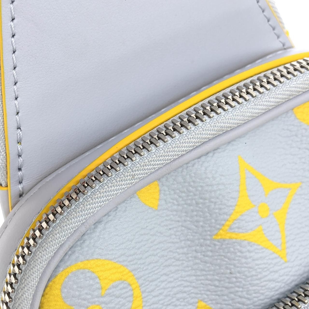 Louis Vuitton Louis Vuitton Louis Vuitton Monogram Glow Avenue Slingbag Coated Canvas Shoulder Bag Textile Shoulder Bag M15078 DUTY FREE for USA Size ONE SIZE - 7 Thumbnail