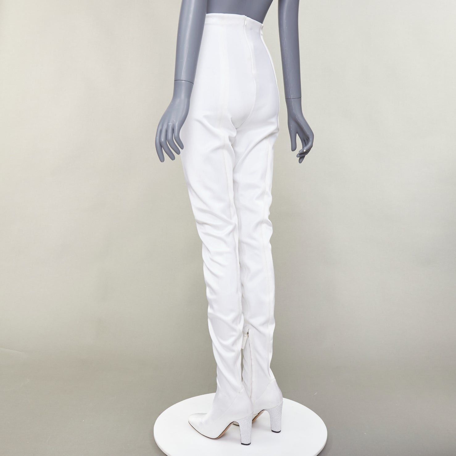 Alexandre Vauthier ALEXANDRE VAUTHIER white satin silver crystal block heel pantashoes EU40 Size US 10 / IT 40 - 6 Thumbnail