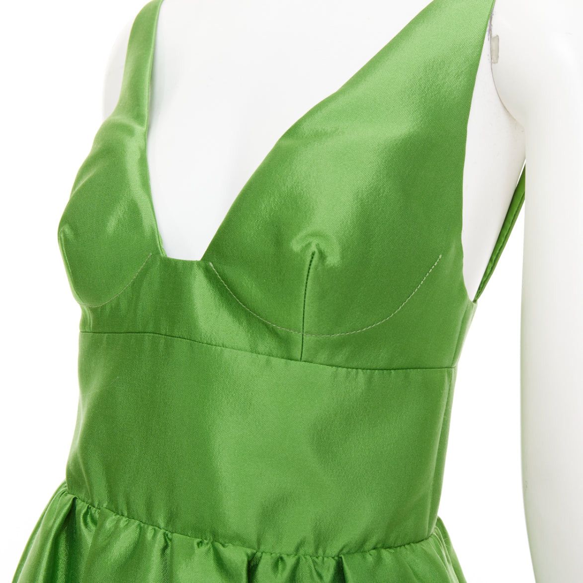 Prada PRADA 2022 Kelly green duchess silk V-neck sleeveless mini dress IT42 M Size M / US 6-8 / IT 42-44 - 2 Thumbnail
