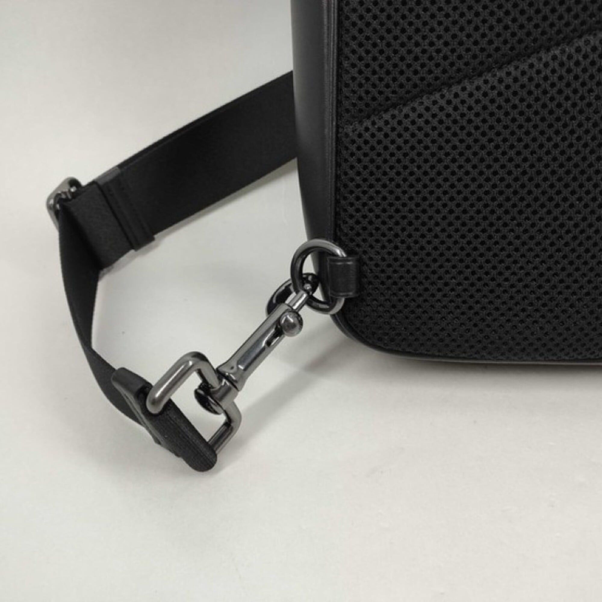 Coach COACH Signature Body Bag CZ393 Black x Leather - Men's & Women's Shoulder Size ONE SIZE - 3 Thumbnail