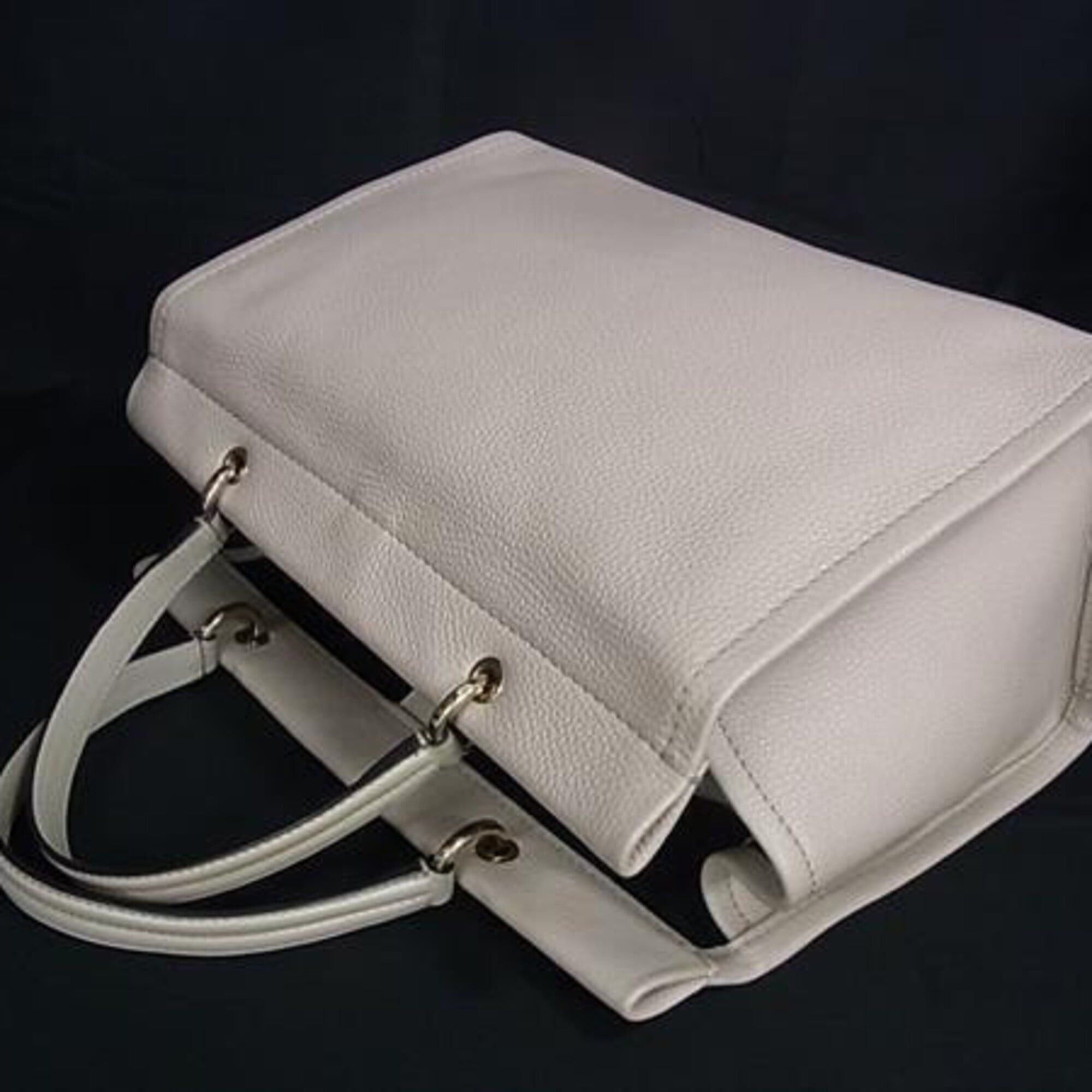 Salvatore Ferragamo Salvatore Ferragamo handbag, Gancini design, EE-21 H110, greige leather, women's shoulder bag. Size ONE SIZE - 3 Thumbnail
