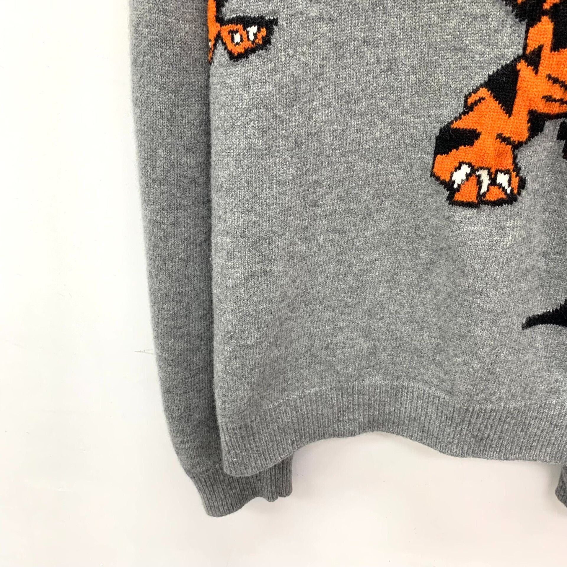 Louis Vuitton Louis Vuitton Tiger Logo Wool Sweater XL Size US XL / EU 56 / 4 - 4 Thumbnail