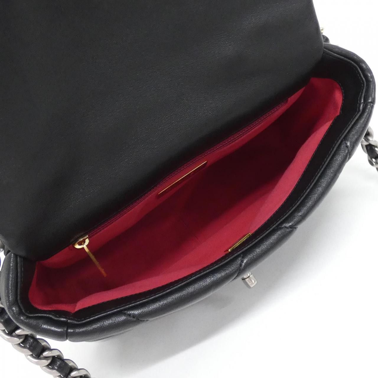 Chanel Chanel Chanel 19 Lambskin Shoulder Bag Leather Shoulder Bag AS1160 DUTY FREE for USA Size ONE SIZE - 6 Thumbnail