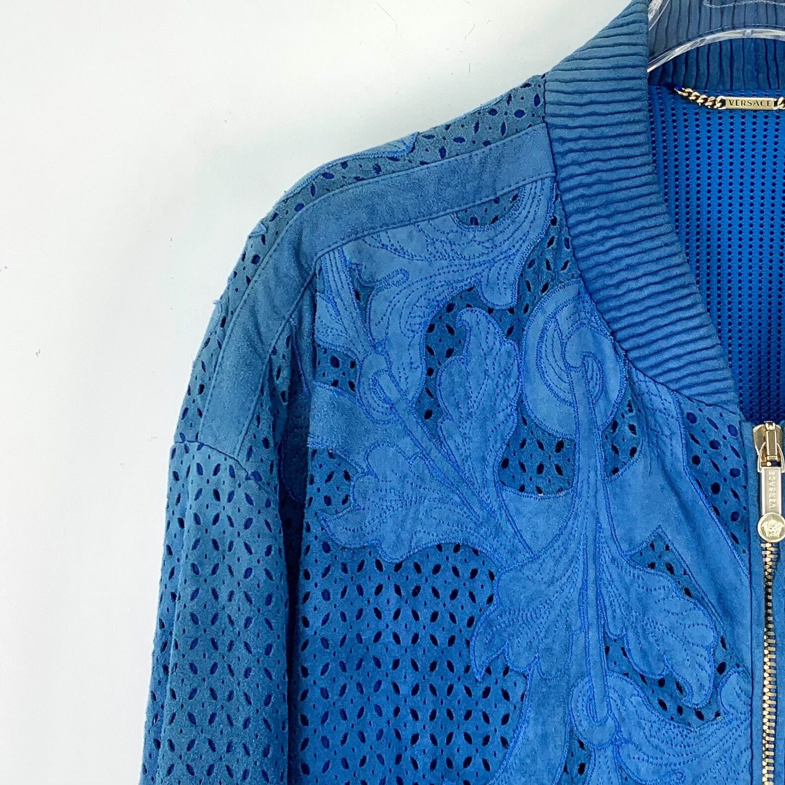 Versace Versace Perforated Suede Floral Jacket Size 48 Size US M / EU 48-50 / 2 - 3 Thumbnail