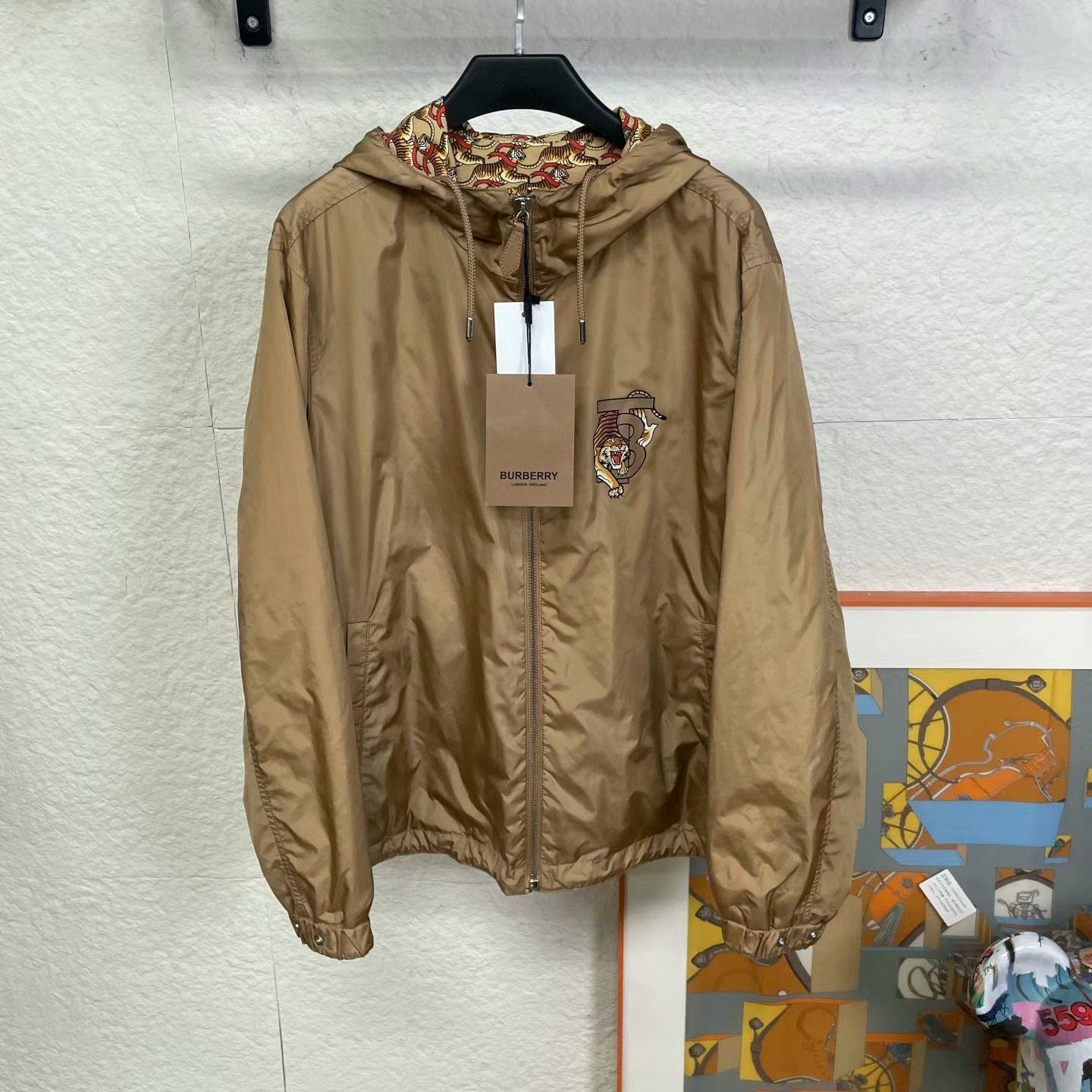 Burberry Burberry Tiger Print Reversible Jacket Size M Size US M / EU 48-50 / 2 - 4 Thumbnail