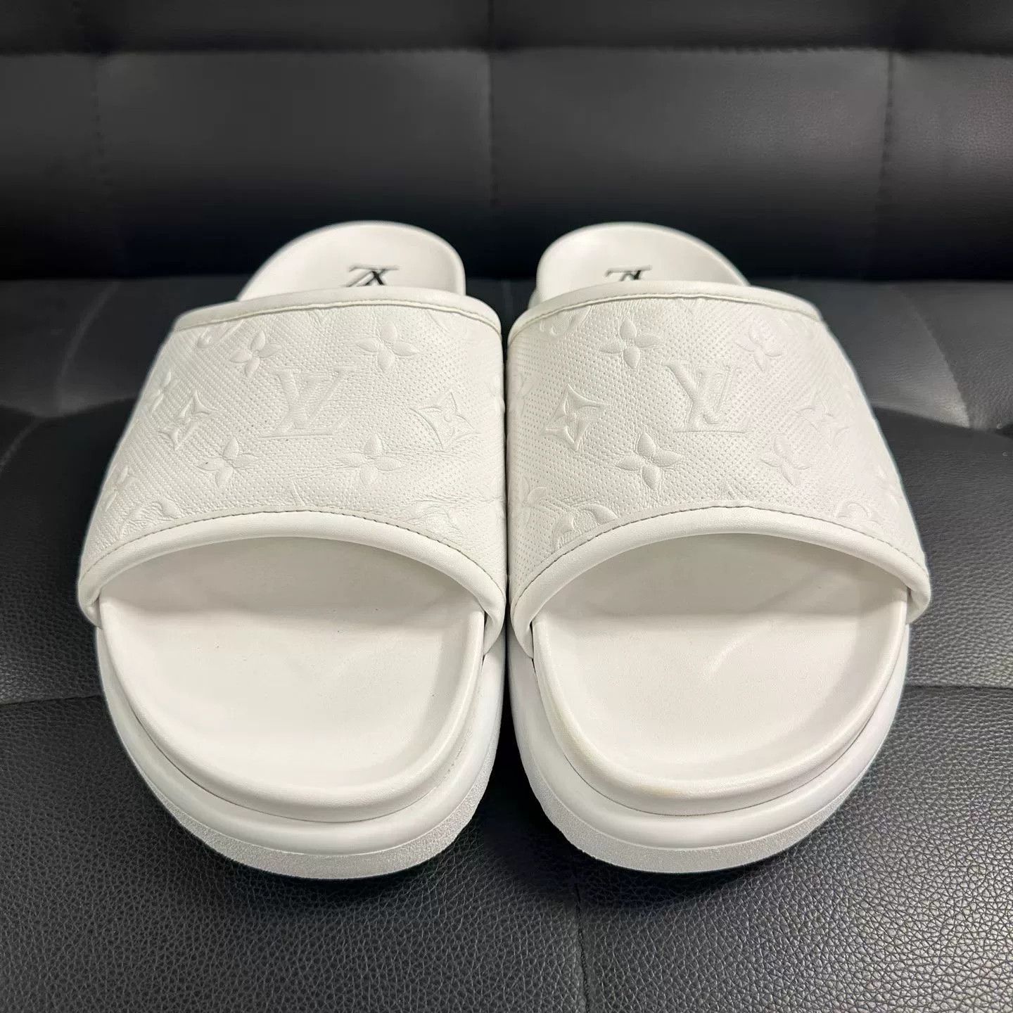 Louis Vuitton Louis Vuitton Monogram Embossed Miami Mule Size 10 Size US 10 / EU 43 - 2 Thumbnail