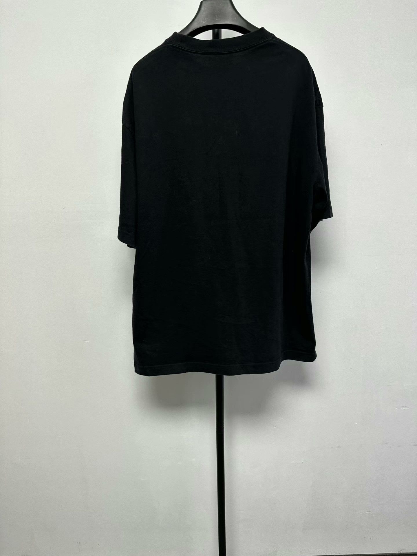 Balenciaga Balenciaga Pixelated Logo T-Shirt Size M Size US M / EU 48-50 / 2 - 2 Thumbnail