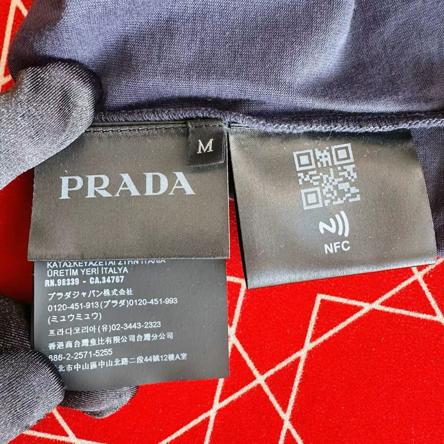 Prada Prada Triangle Logo Navy Polo Shirt M Size US M / EU 48-50 / 2 - 5 Thumbnail