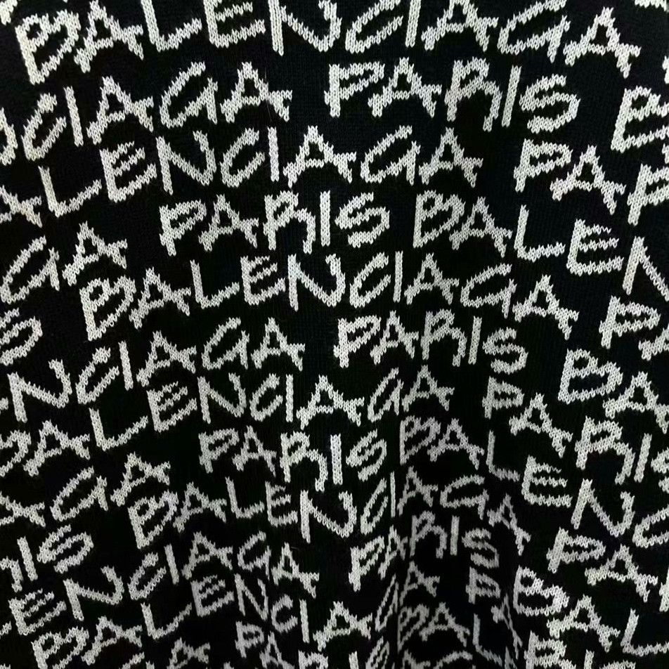 Balenciaga Balenciaga Allover Logo Knit Sweater S Size US S / EU 44-46 / 1 - 3 Thumbnail