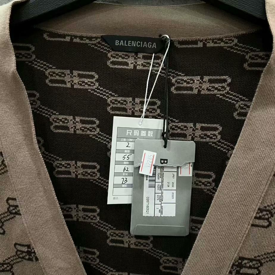 Balenciaga Balenciaga Monogram BB Knit Cardigan Size 2 Size US M / EU 48-50 / 2 - 6 Thumbnail