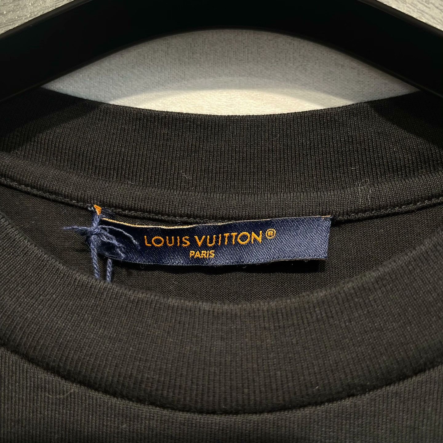 Louis Vuitton Louis Vuitton LVovers Print T-Shirt Size L Size US L / EU 52-54 / 3 - 4 Thumbnail