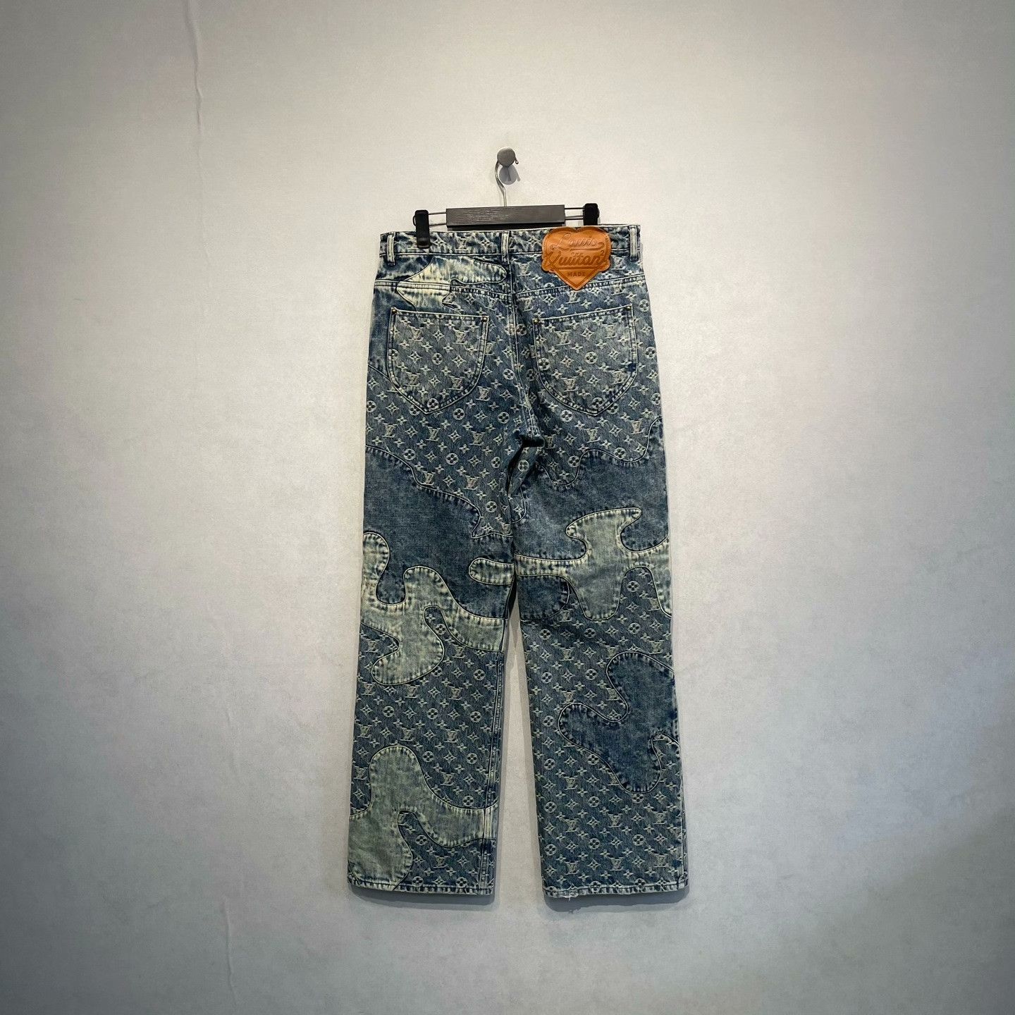 Louis Vuitton Louis Vuitton x NIGO Monogram Patchwork Denim Pants 30 Size US 30 / EU 46 - 2 Thumbnail