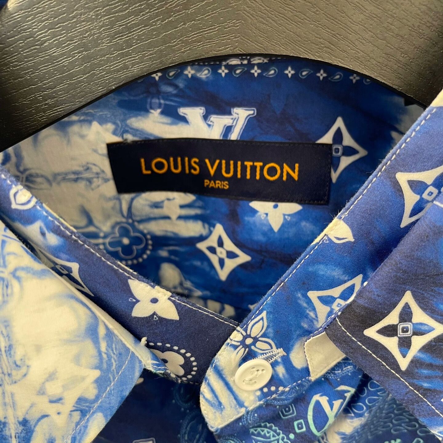 Louis Vuitton Louis Vuitton Tie-Dye Monogram Bandana Shirt XL Size US XL / EU 56 / 4 - 4 Thumbnail
