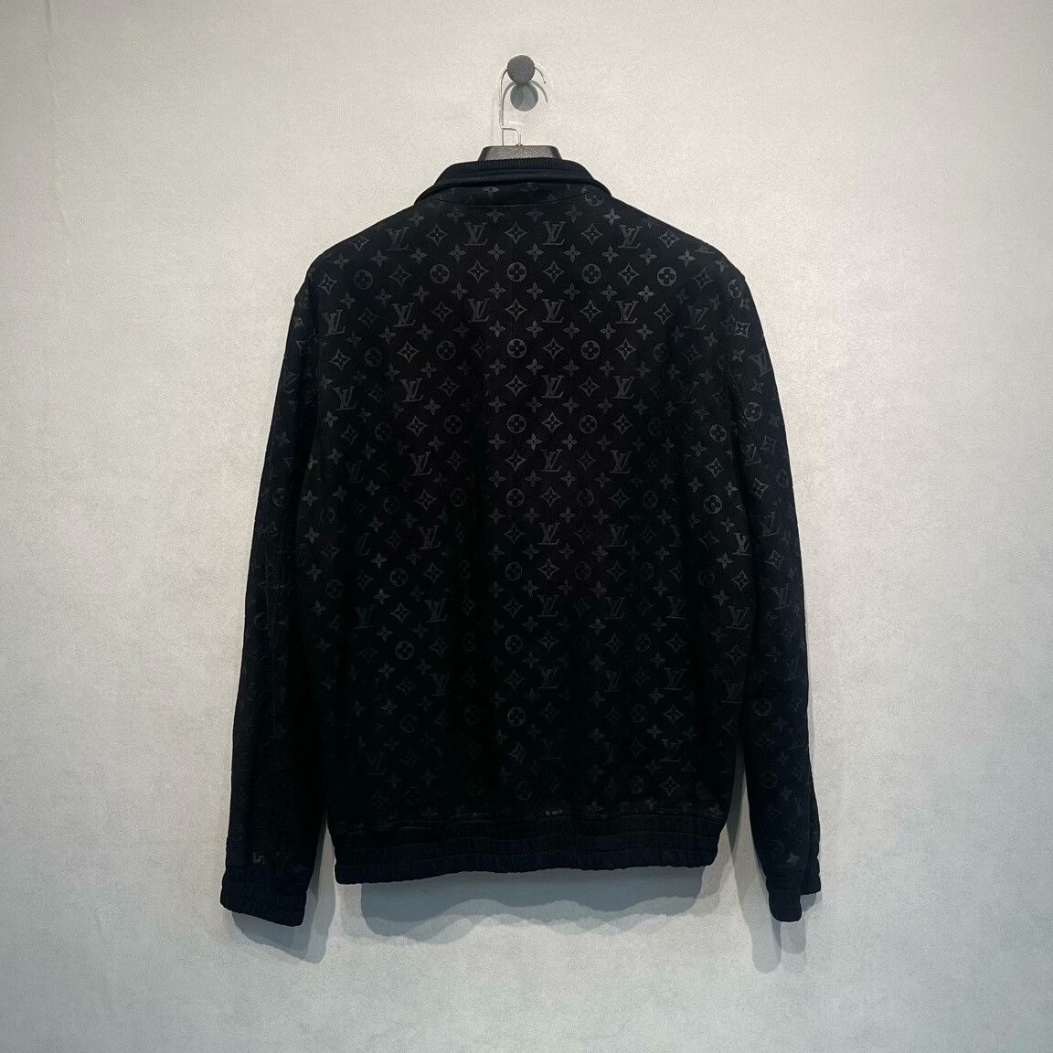 Louis Vuitton Louis Vuitton SS25 Monogram Suede Jacket 54 Size US L / EU 52-54 / 3 - 2 Thumbnail