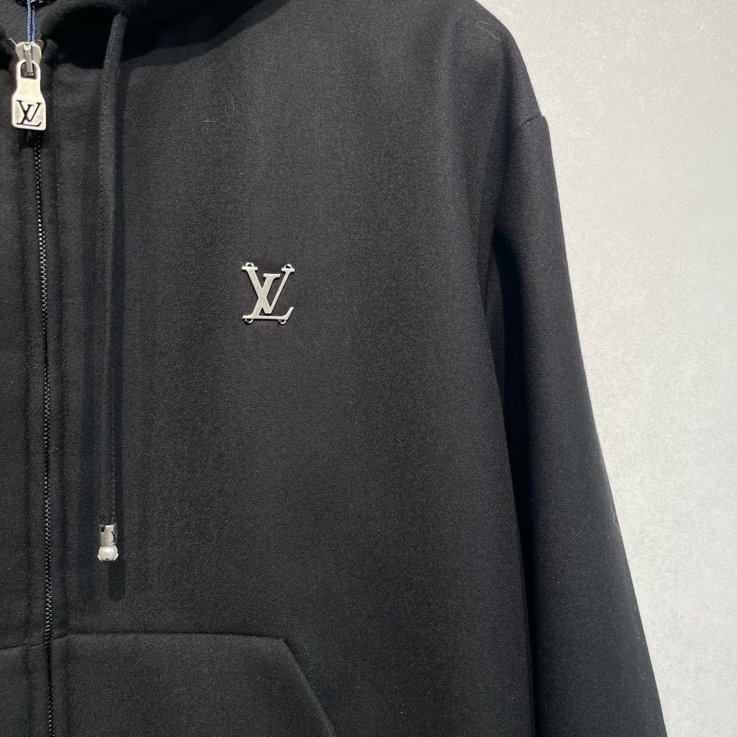 Louis Vuitton Louis Vuitton Logo Wool Cashmere Zip Hoodie 52 Size US L / EU 52-54 / 3 - 3 Thumbnail
