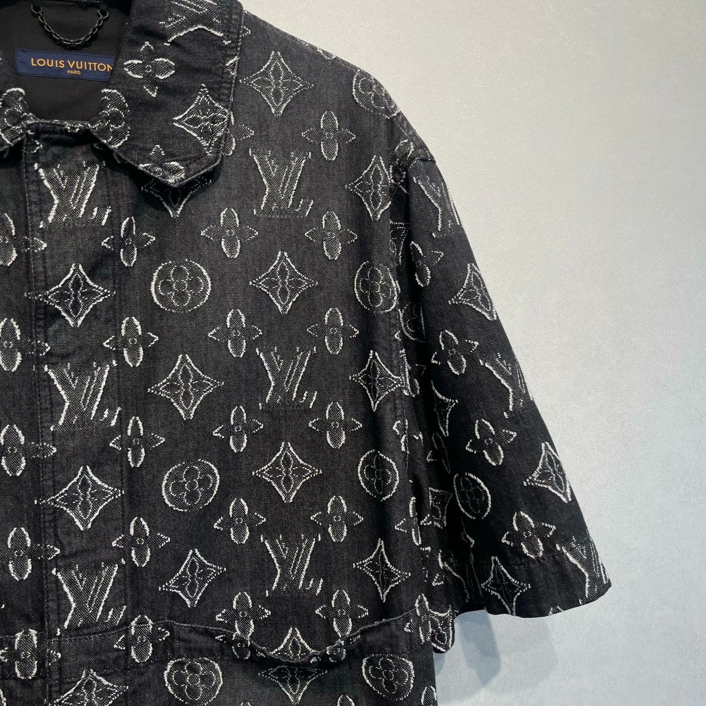 Louis Vuitton Louis Vuitton Monogram Denim Shirt Size XL Size US XL / EU 56 / 4 - 3 Thumbnail