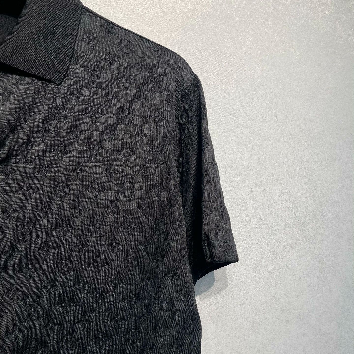 Louis Vuitton Louis Vuitton x NBA Monogram Polo Shirt Size M Size US M / EU 48-50 / 2 - 3 Thumbnail