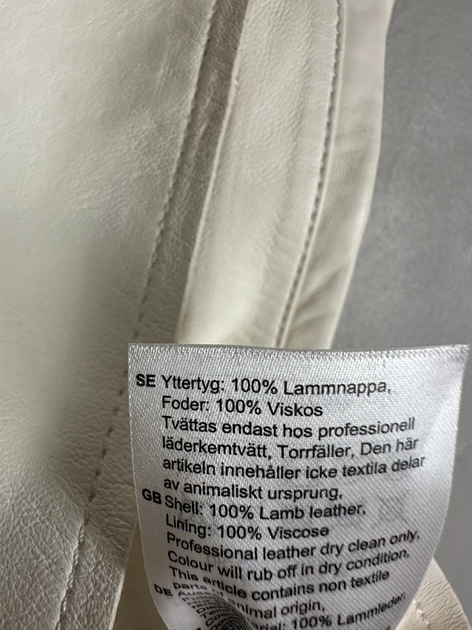 By Malene Birger By Malene Birger Esmaa Skirt Size 26" / US 2 / IT 38 - 4 Thumbnail