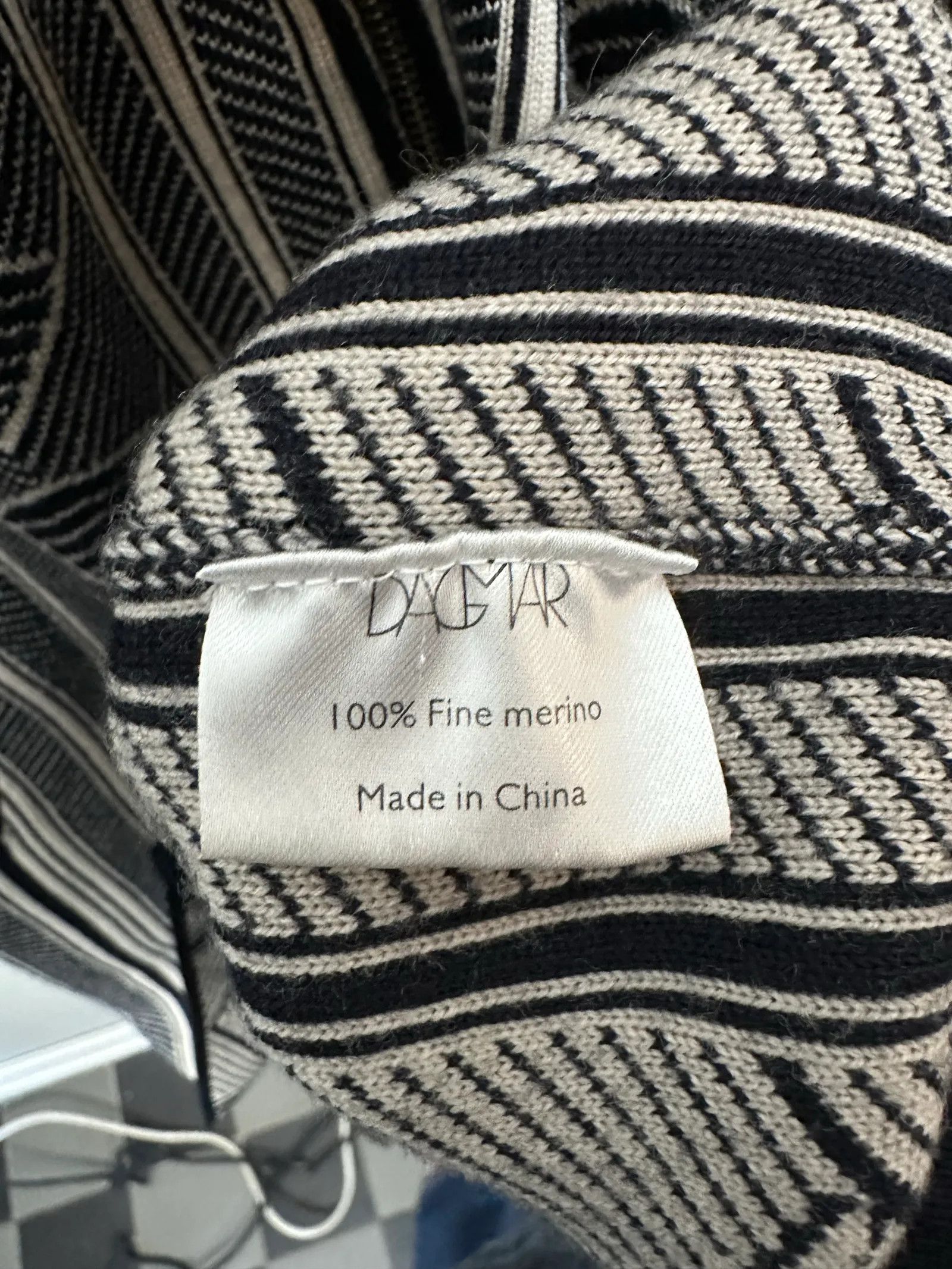 Dagmar Dagmar Cardigan Size S / US 4 / IT 40 - 3 Thumbnail