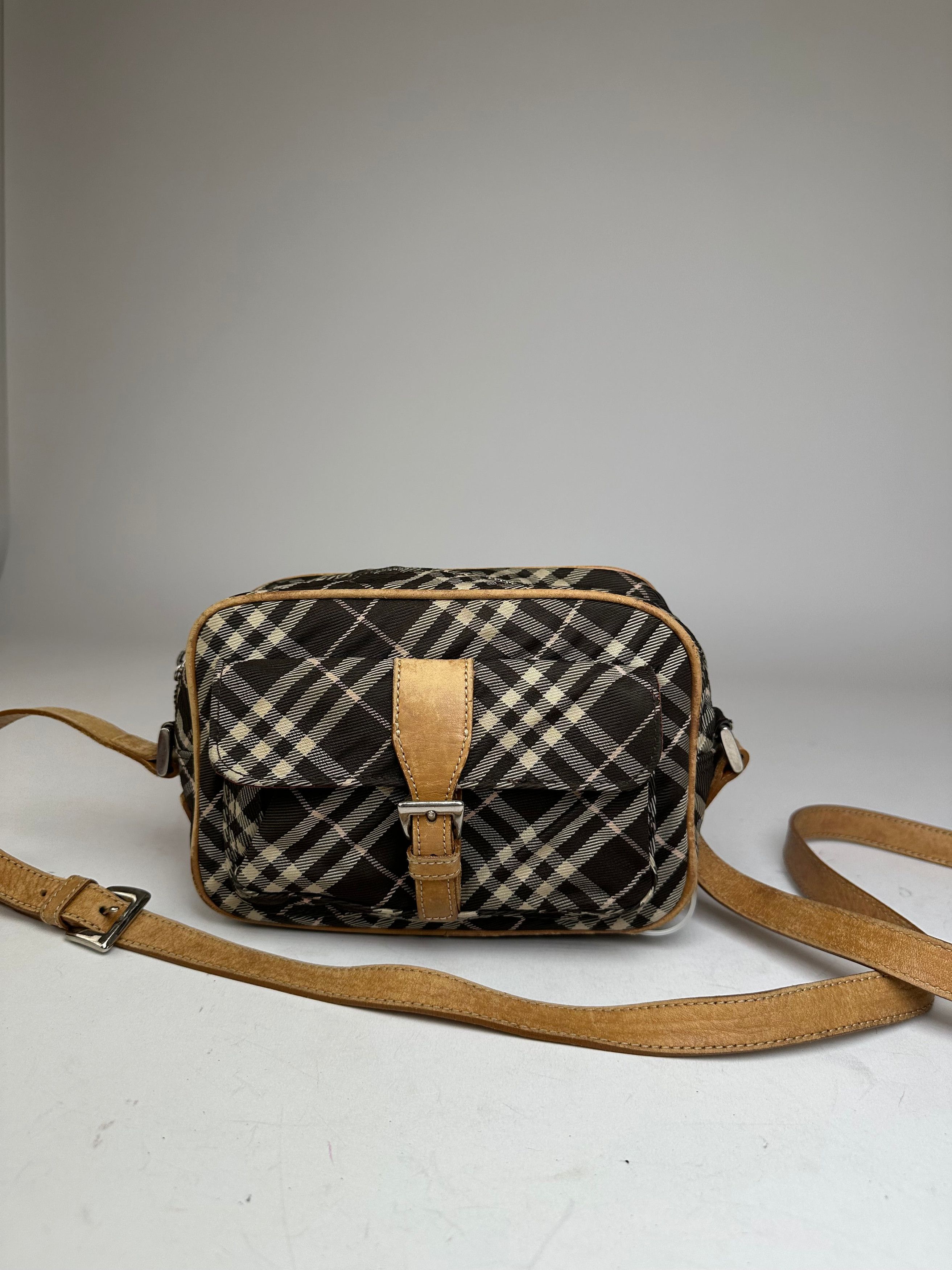 Burberry Vintage Checked Crossbody Bag Black White Brown Size ONE SIZE - 7 Thumbnail