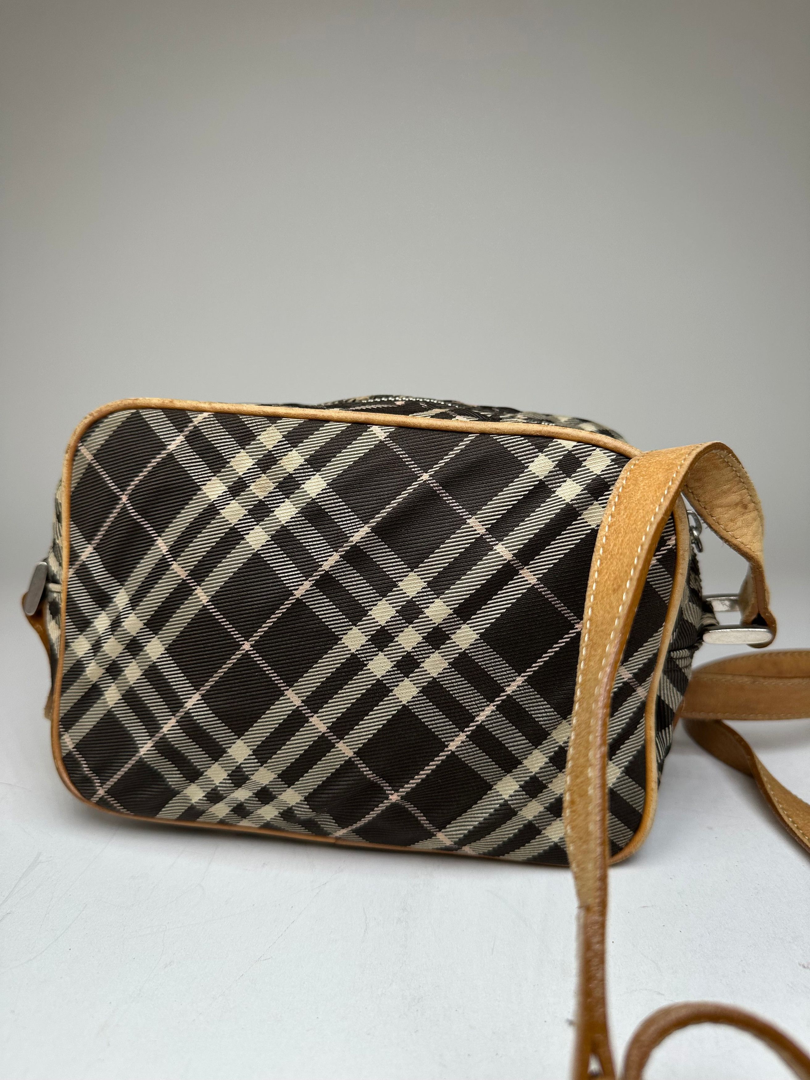 Burberry Vintage Checked Crossbody Bag Black White Brown Size ONE SIZE - 9 Thumbnail