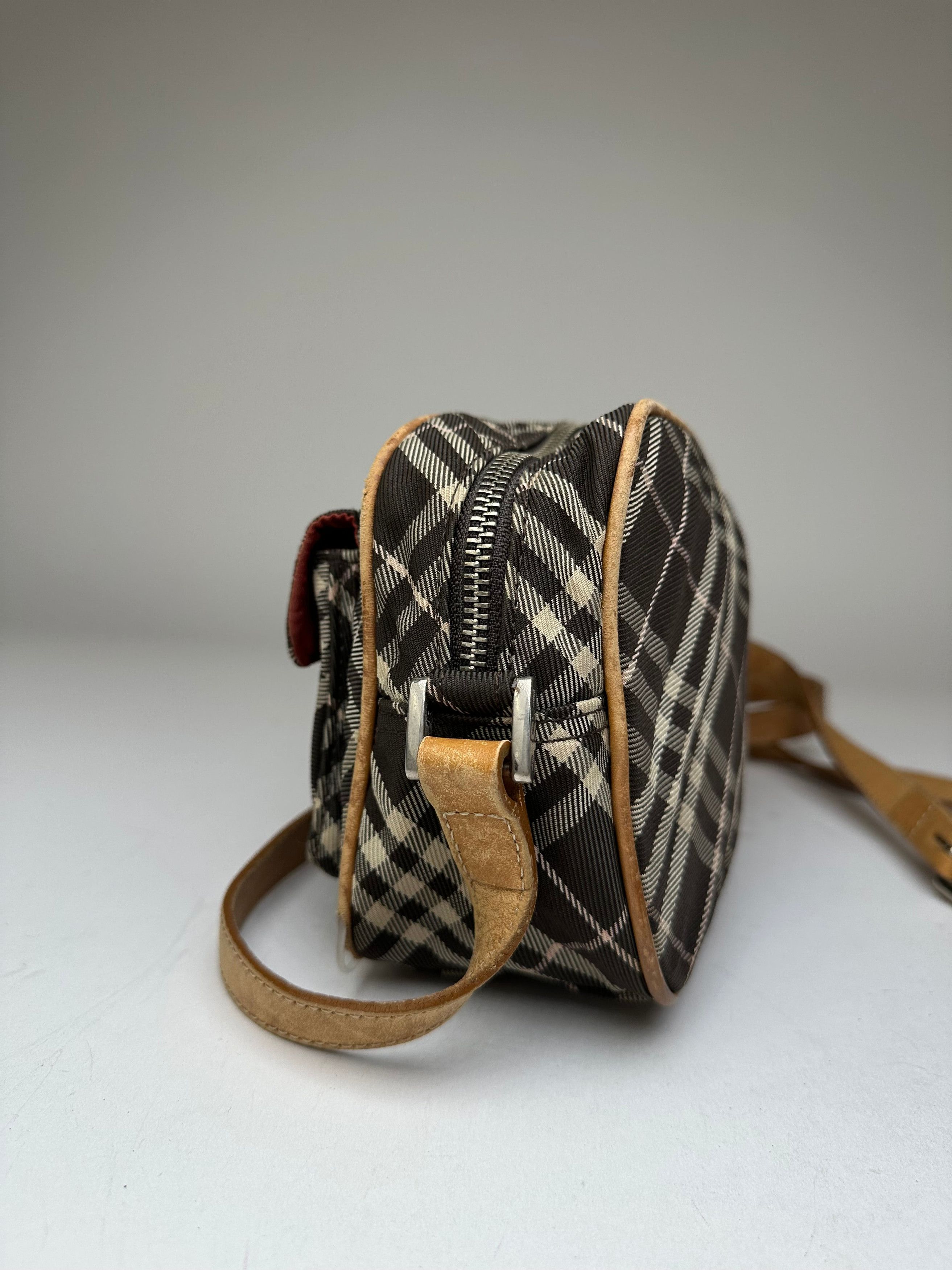 Burberry Vintage Checked Crossbody Bag Black White Brown Size ONE SIZE - 10 Thumbnail