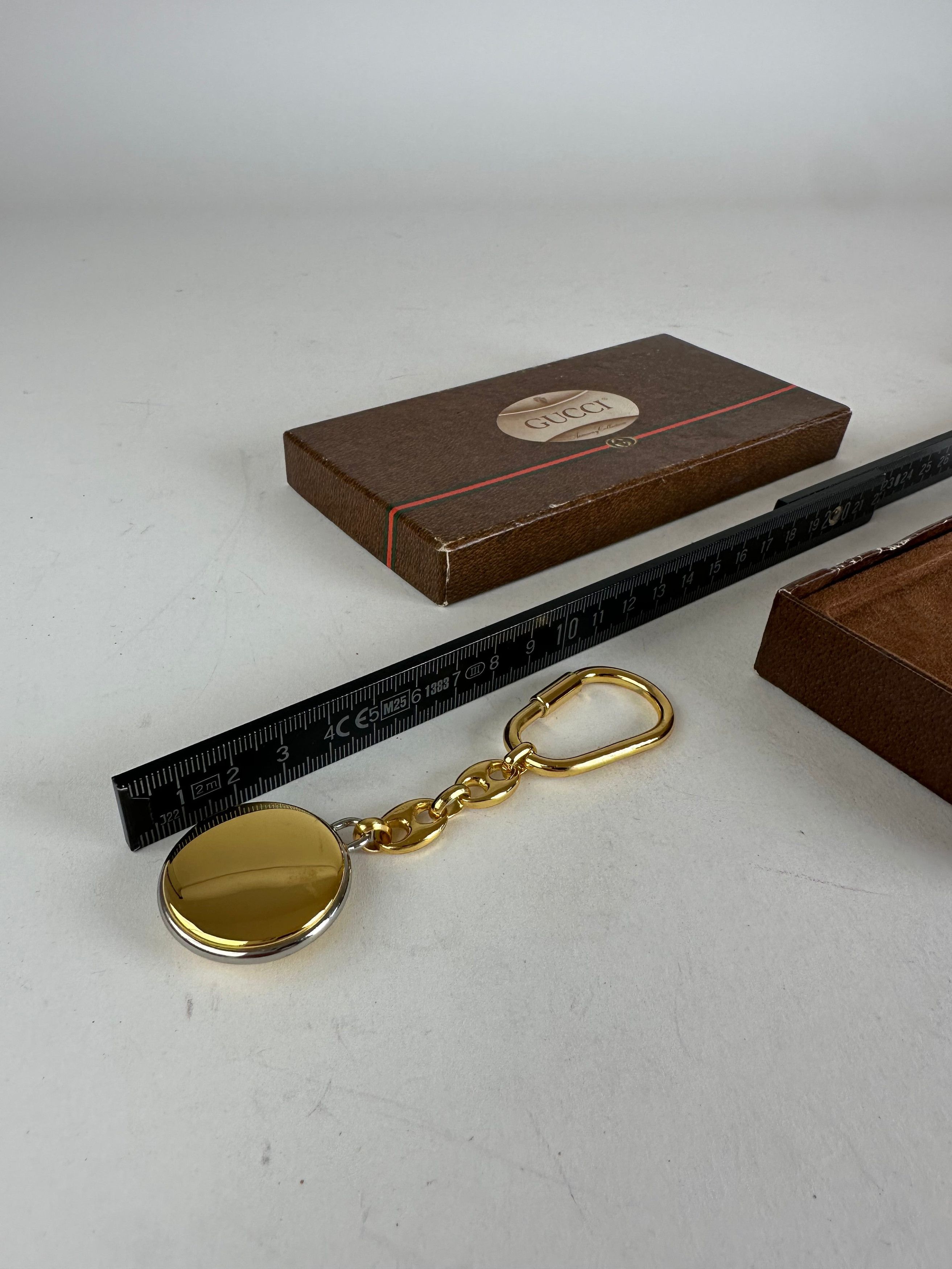 Gucci Vintage GG Key Pendant Gold Black Size ONE SIZE - 7 Thumbnail