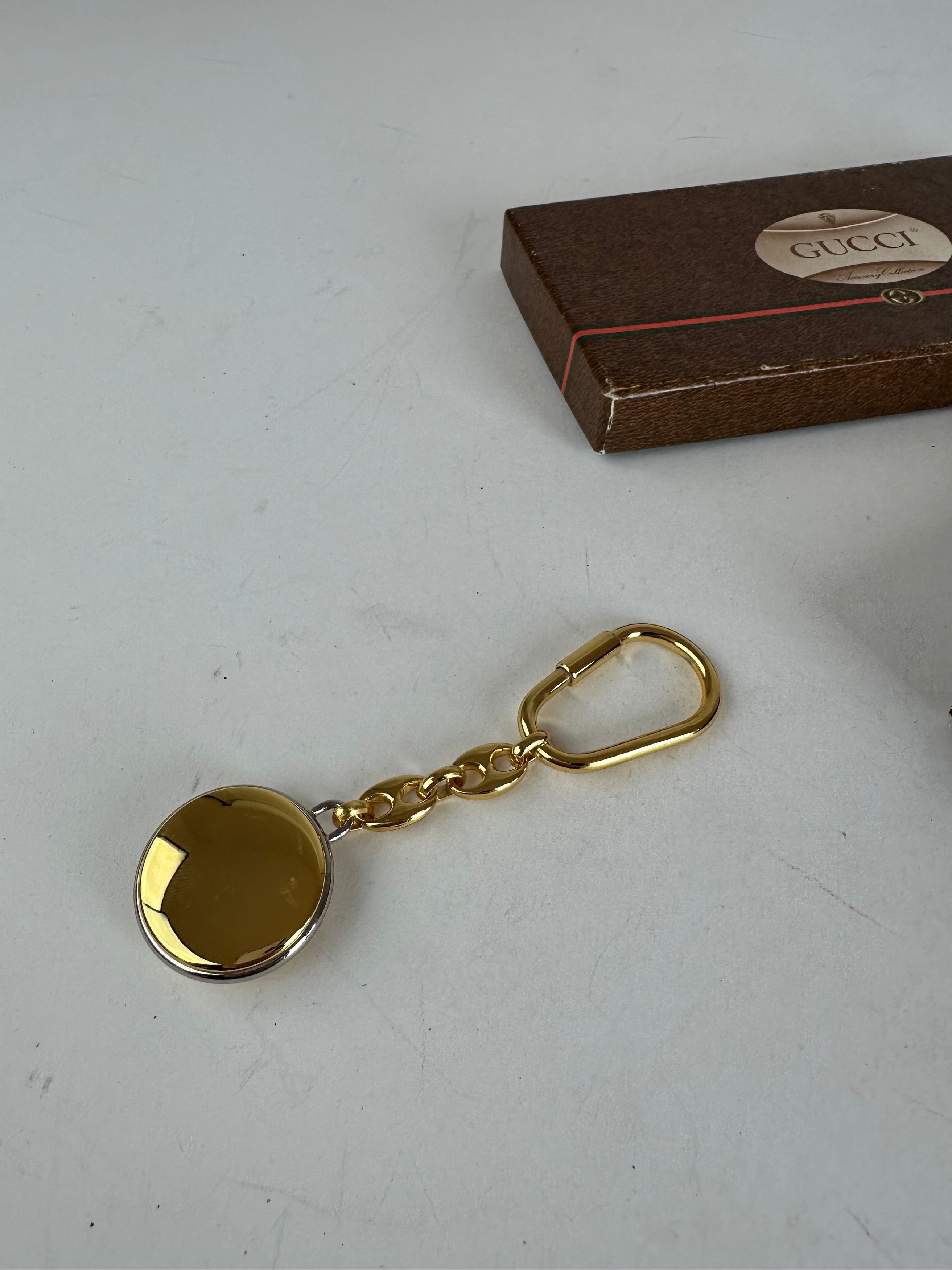 Gucci Vintage GG Key Pendant Gold Black Size ONE SIZE - 6 Thumbnail