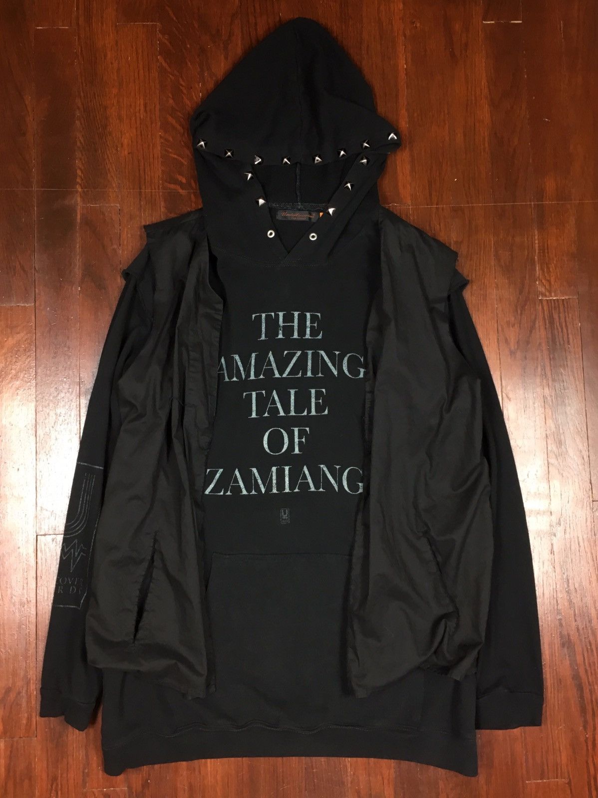 Undercover Undercover 