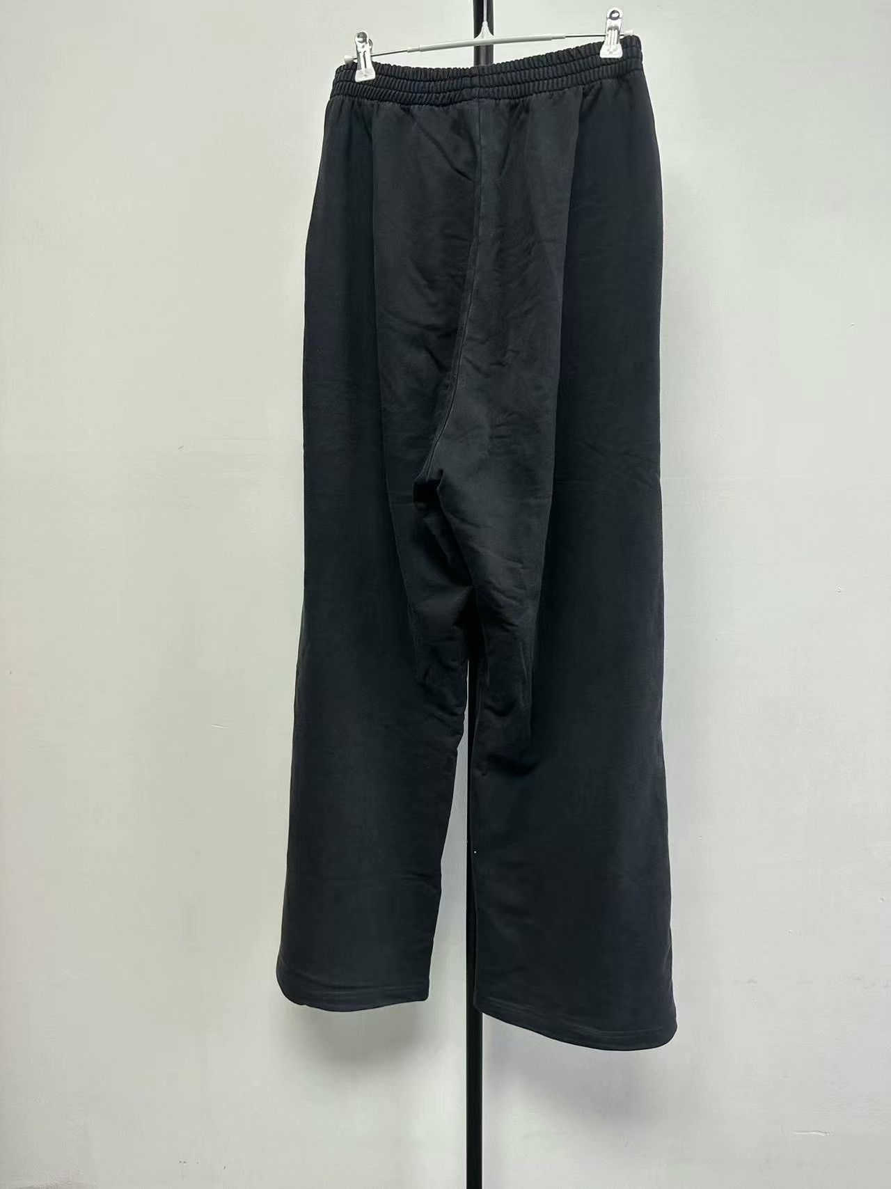 Balenciaga Balenciaga Logo Print Sweatpants Size S Size US 28 / EU 44 - 2 Thumbnail