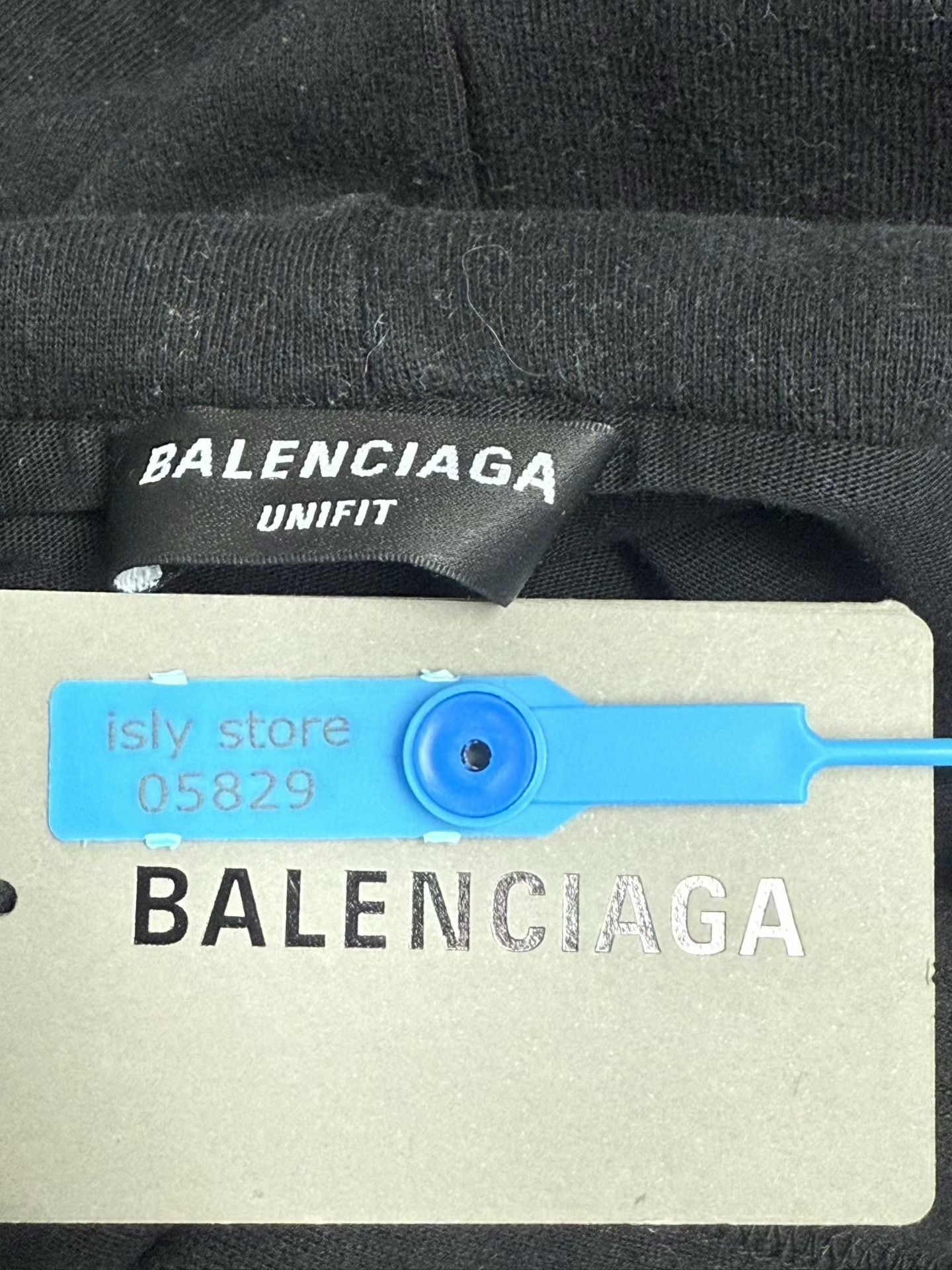 Balenciaga Balenciaga Distressed Logo Hoodie Size L Size US L / EU 52-54 / 3 - 3 Thumbnail