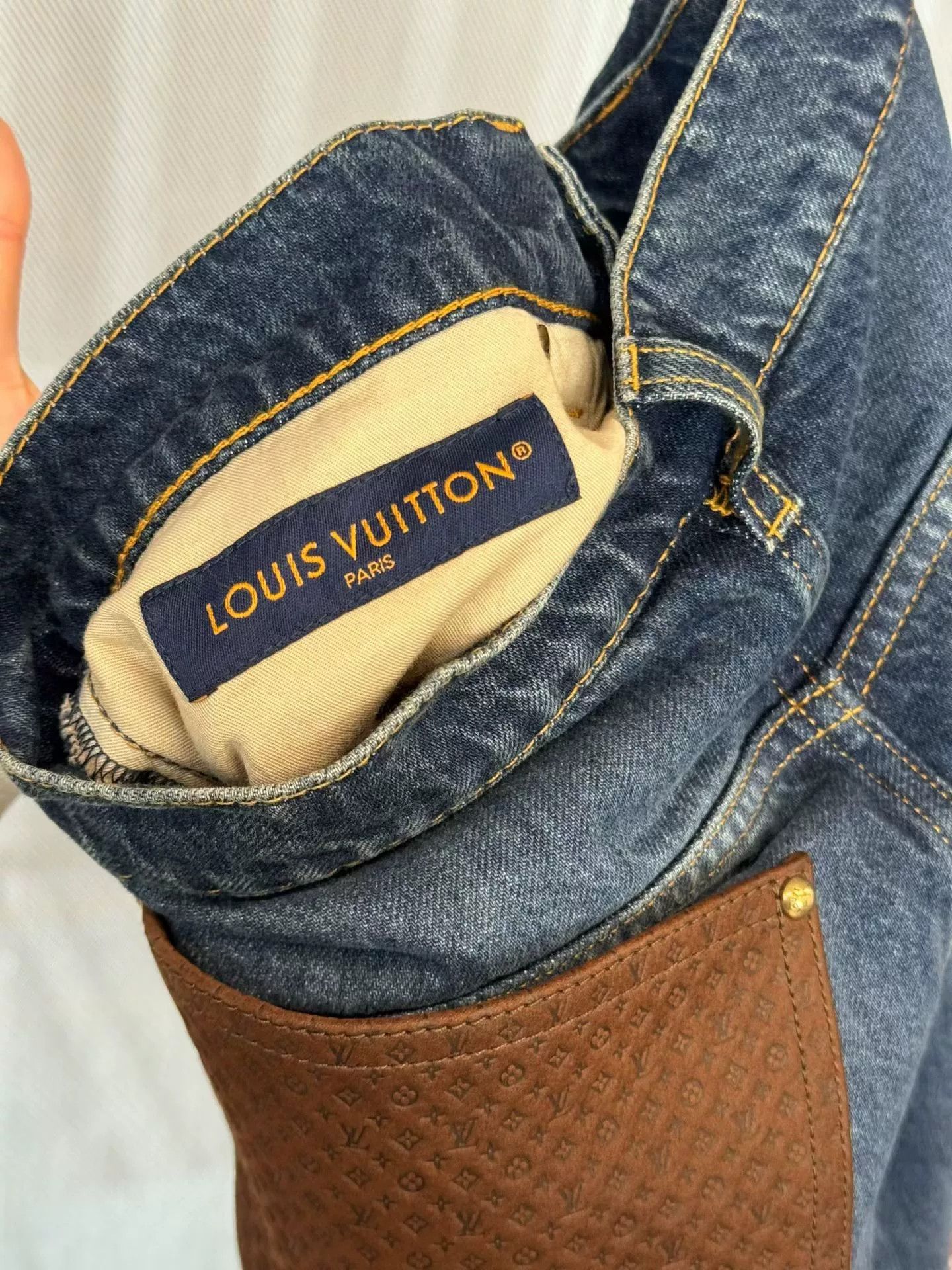 Louis Vuitton Louis Vuitton Monogram Leather Patch Denim Jeans 26 Size US 26 / EU 42 - 5 Thumbnail