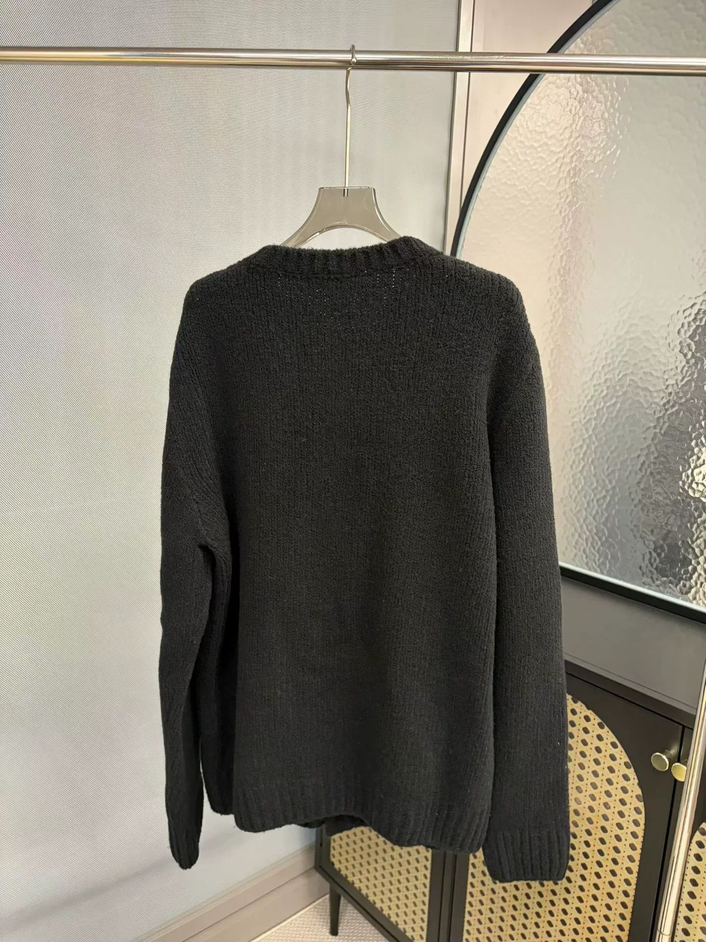 Louis Vuitton Louis Vuitton Logo Knit Cardigan Size L Size US L / EU 52-54 / 3 - 2 Thumbnail
