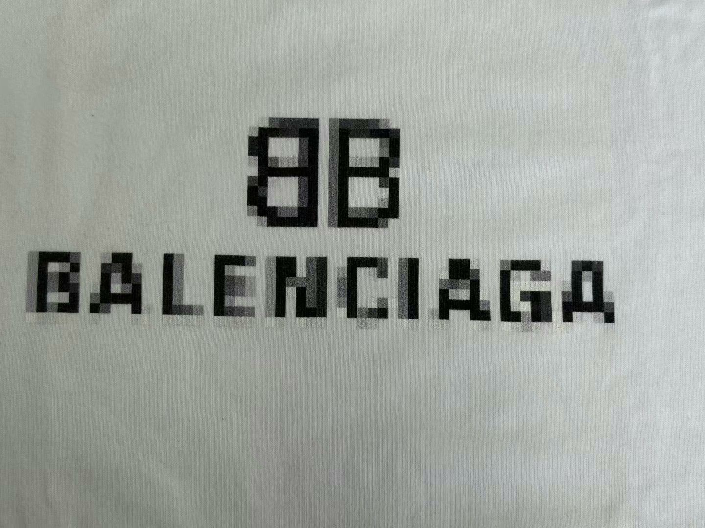 Balenciaga Balenciaga Pixelated Logo T-Shirt XS Size US XS / EU 42 / 0 - 3 Thumbnail
