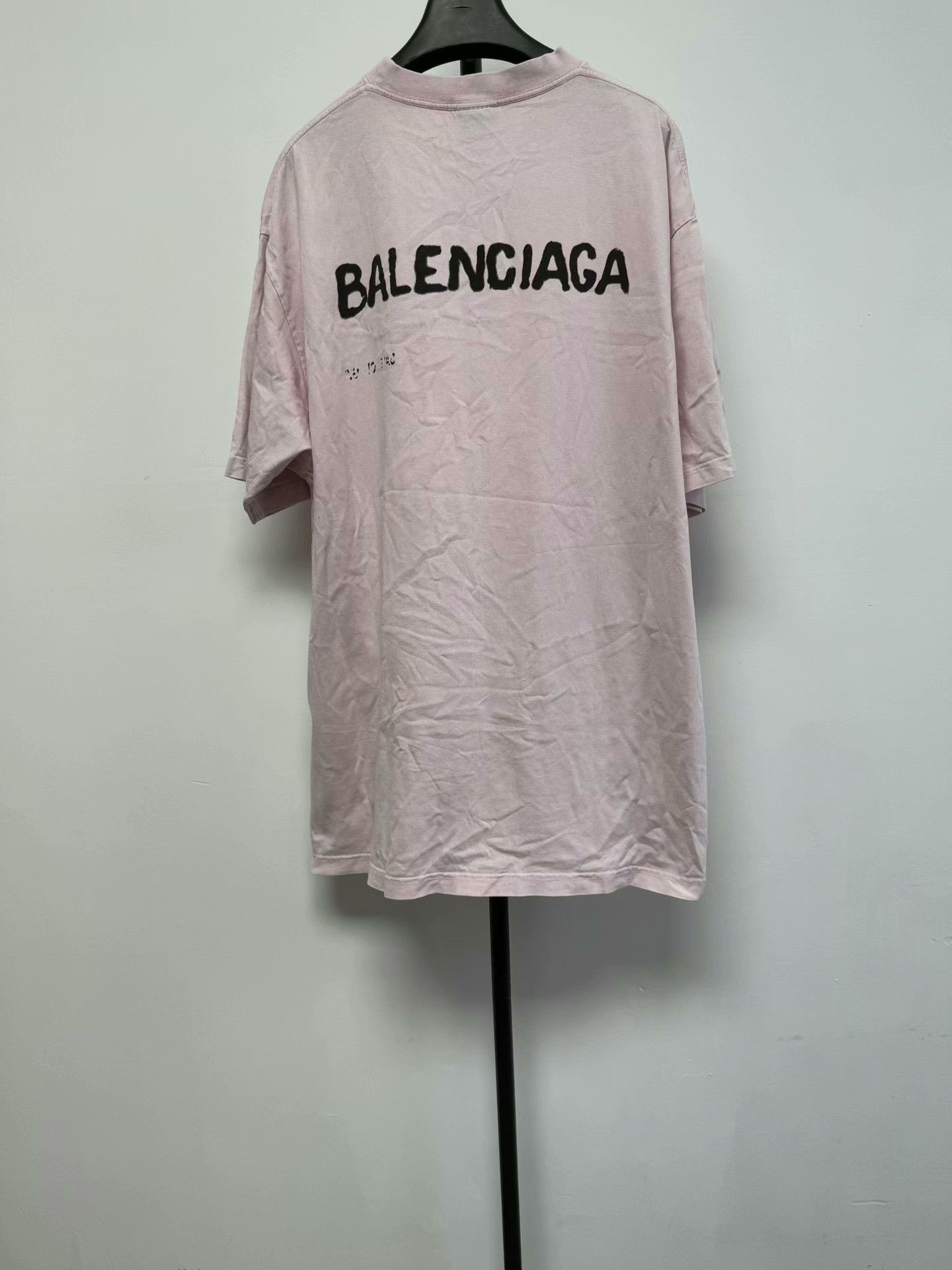 Balenciaga Balenciaga Pink Blurred Logo T-Shirt Size M Size US M / EU 48-50 / 2 - 2 Thumbnail