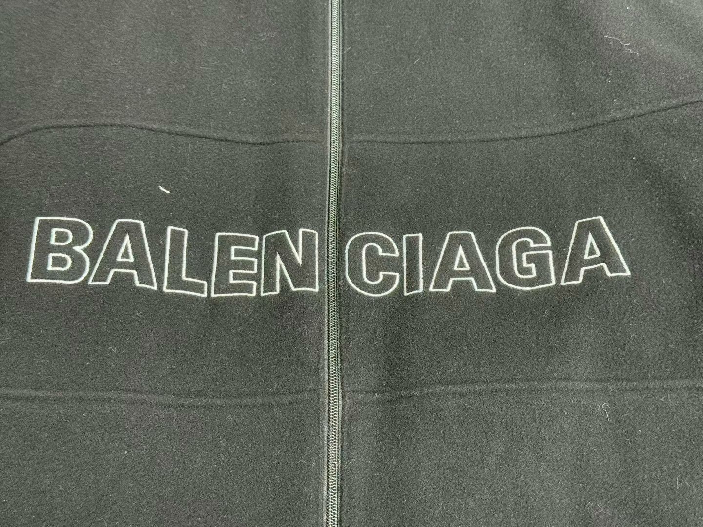 Balenciaga Balenciaga Logo Outline Fleece Zip Up Jacket 50 Size US M / EU 48-50 / 2 - 3 Thumbnail