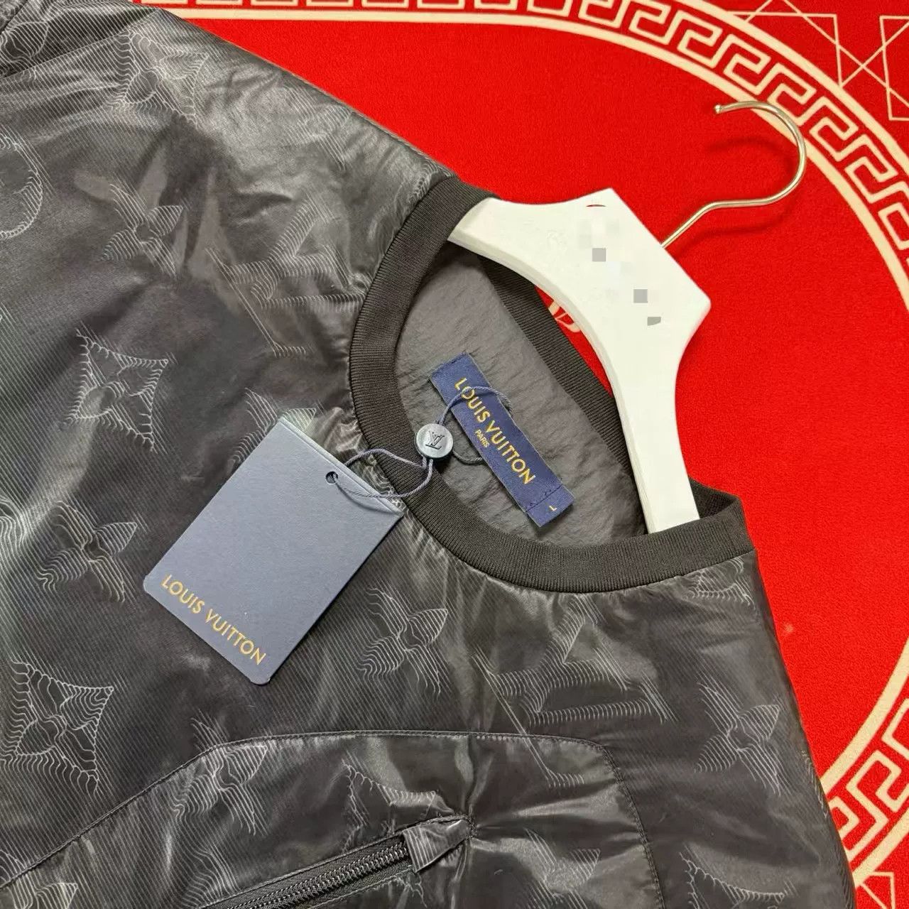 Louis Vuitton Louis Vuitton 2054 3D Monogram T-Shirt Size L Size US L / EU 52-54 / 3 - 3 Thumbnail