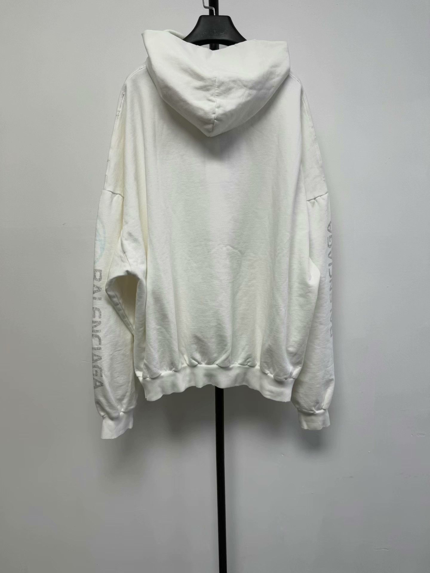Balenciaga Balenciaga Logo Print Hoodie Size 3 Size US L / EU 52-54 / 3 - 2 Thumbnail